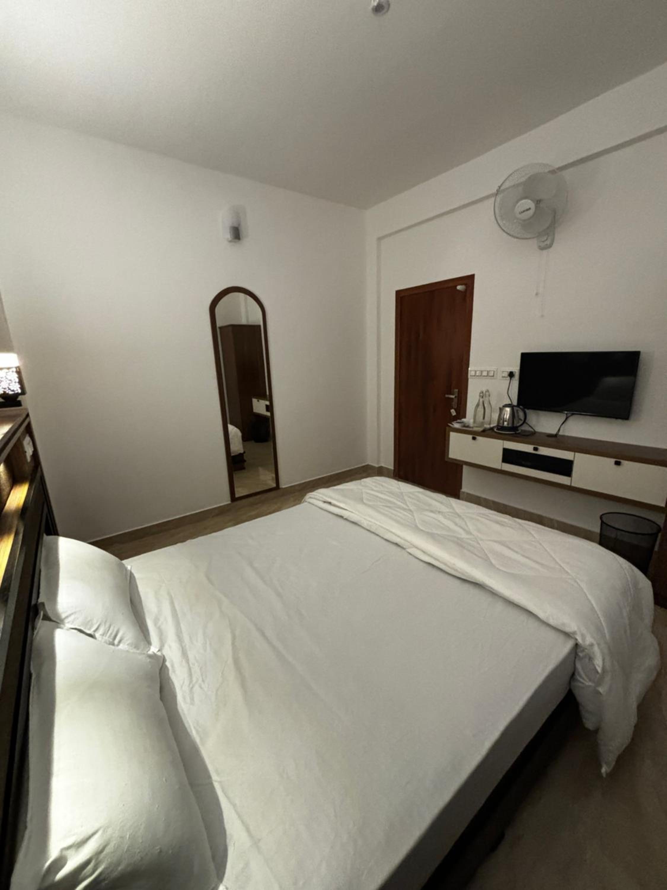 Two-Bedroom House photo 2