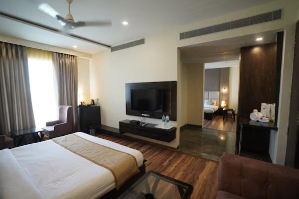 Executive Suite photo 1