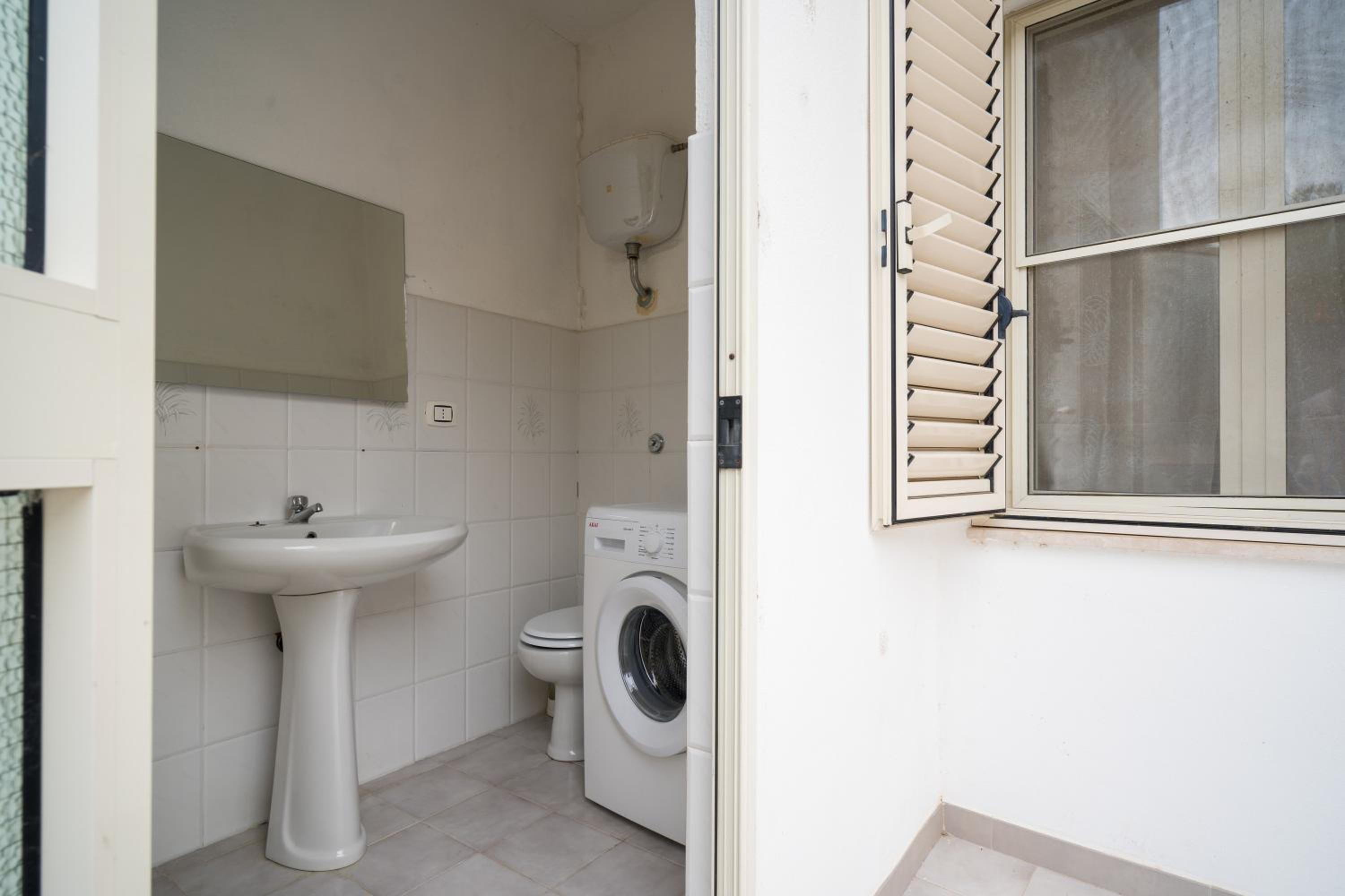Three-Bedroom House photo 2