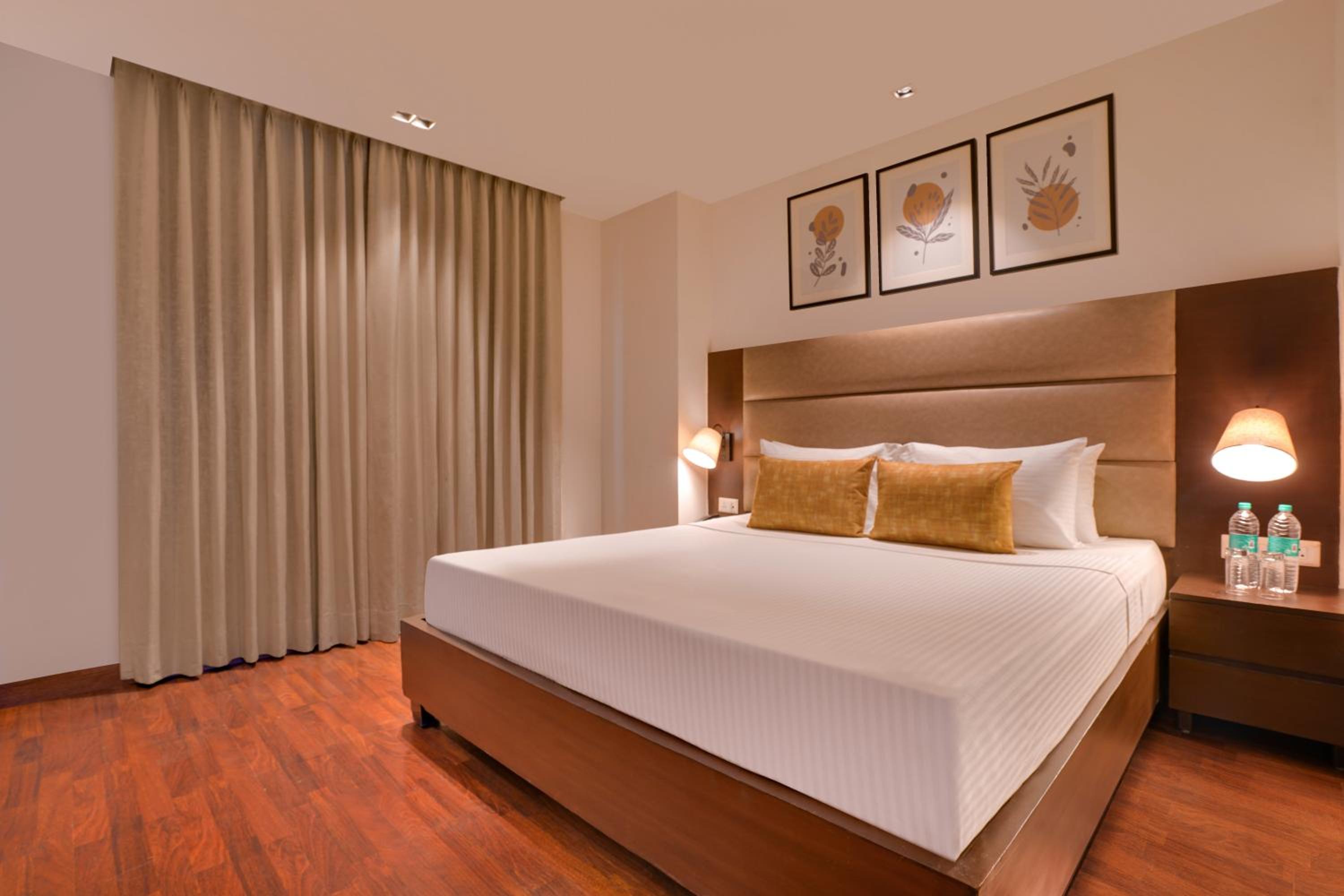 Superior King Room