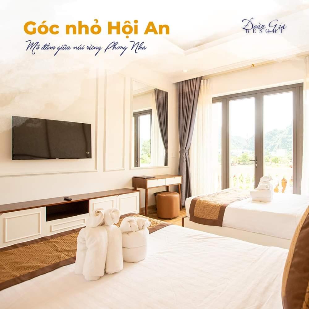 Twin Room With Pool View photo 2