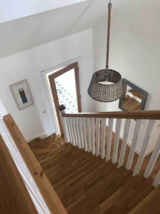 Three-Bedroom House photo 3