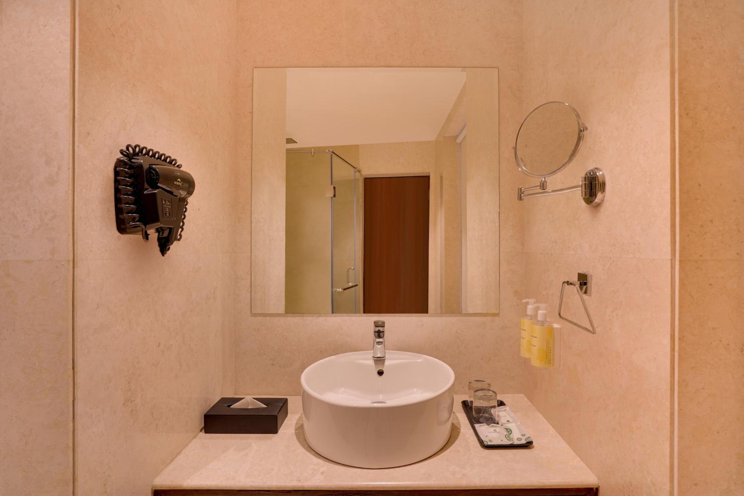 Deluxe Twin Room - Photo 5