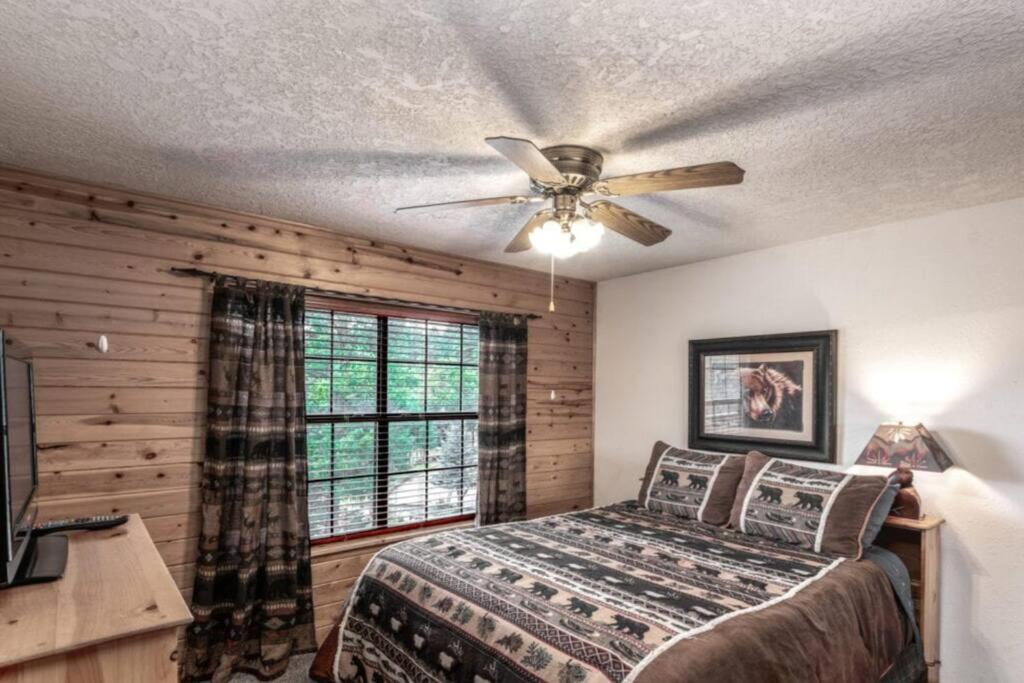 Two-Bedroom Holiday Home photo 2