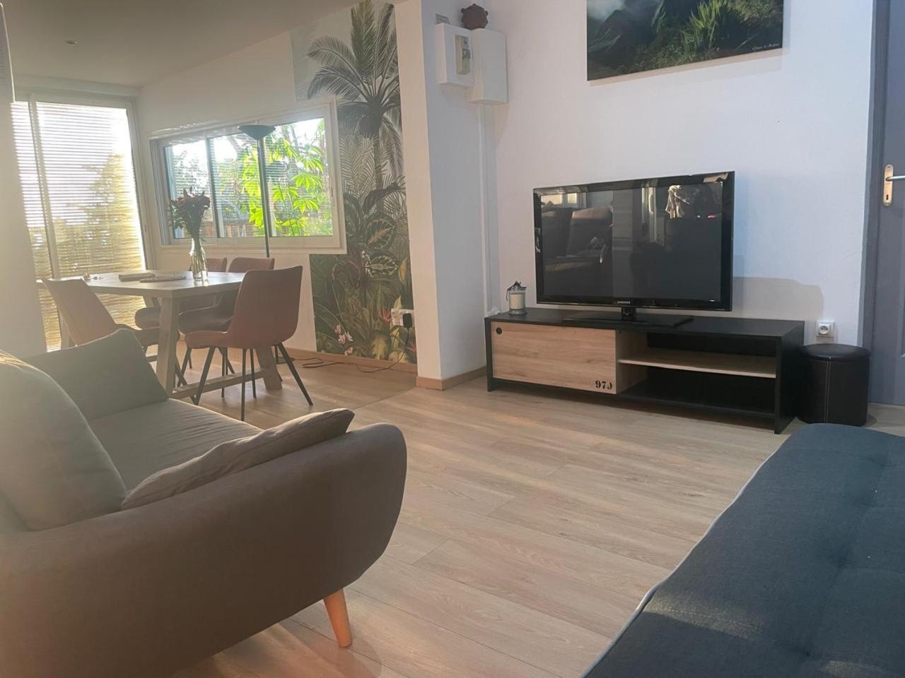 Three-Bedroom Villa photo 1
