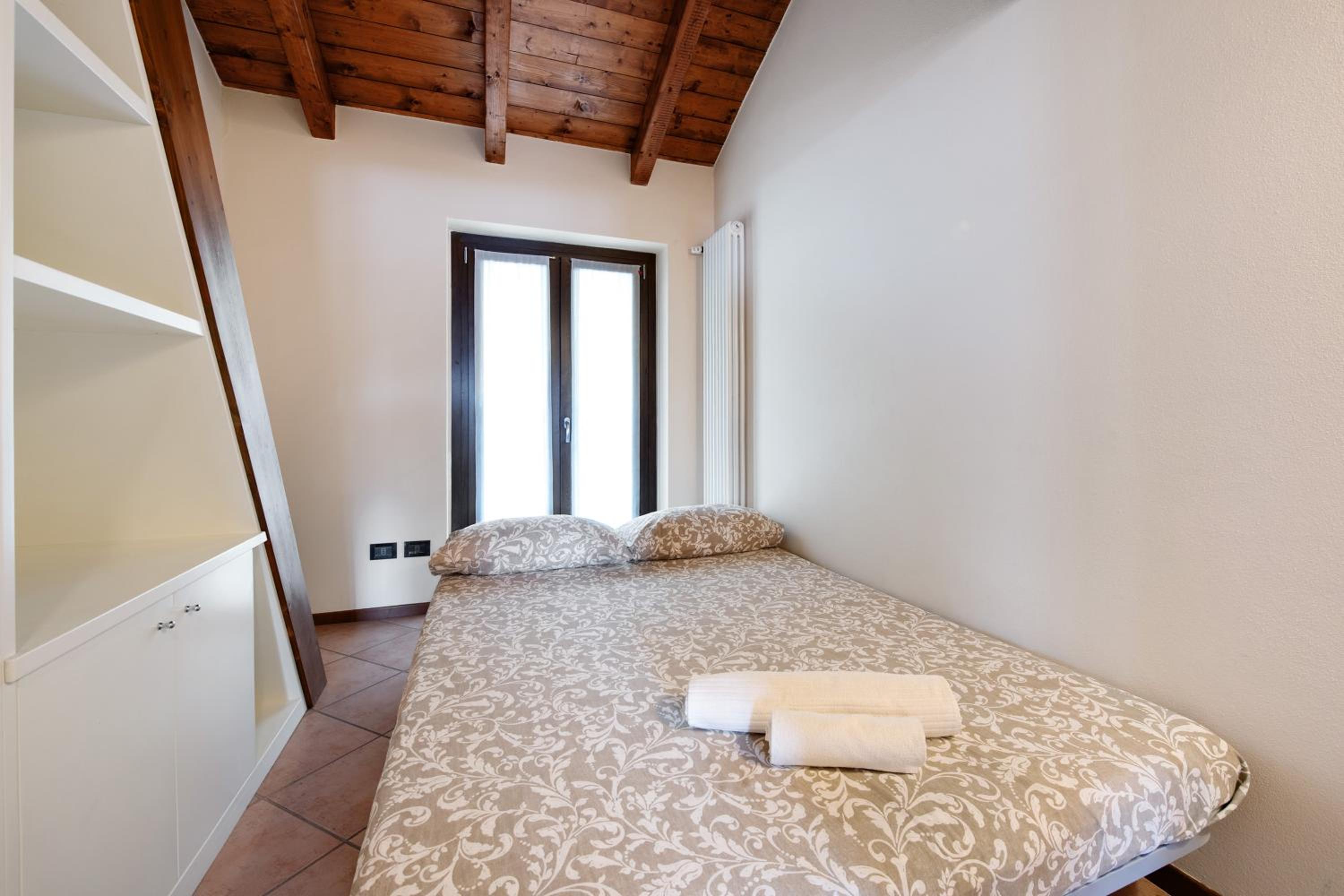 Two-Bedroom Deluxe Apartment with Balcony photo 2