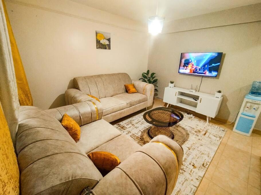 One-Bedroom Apartment photo 1
