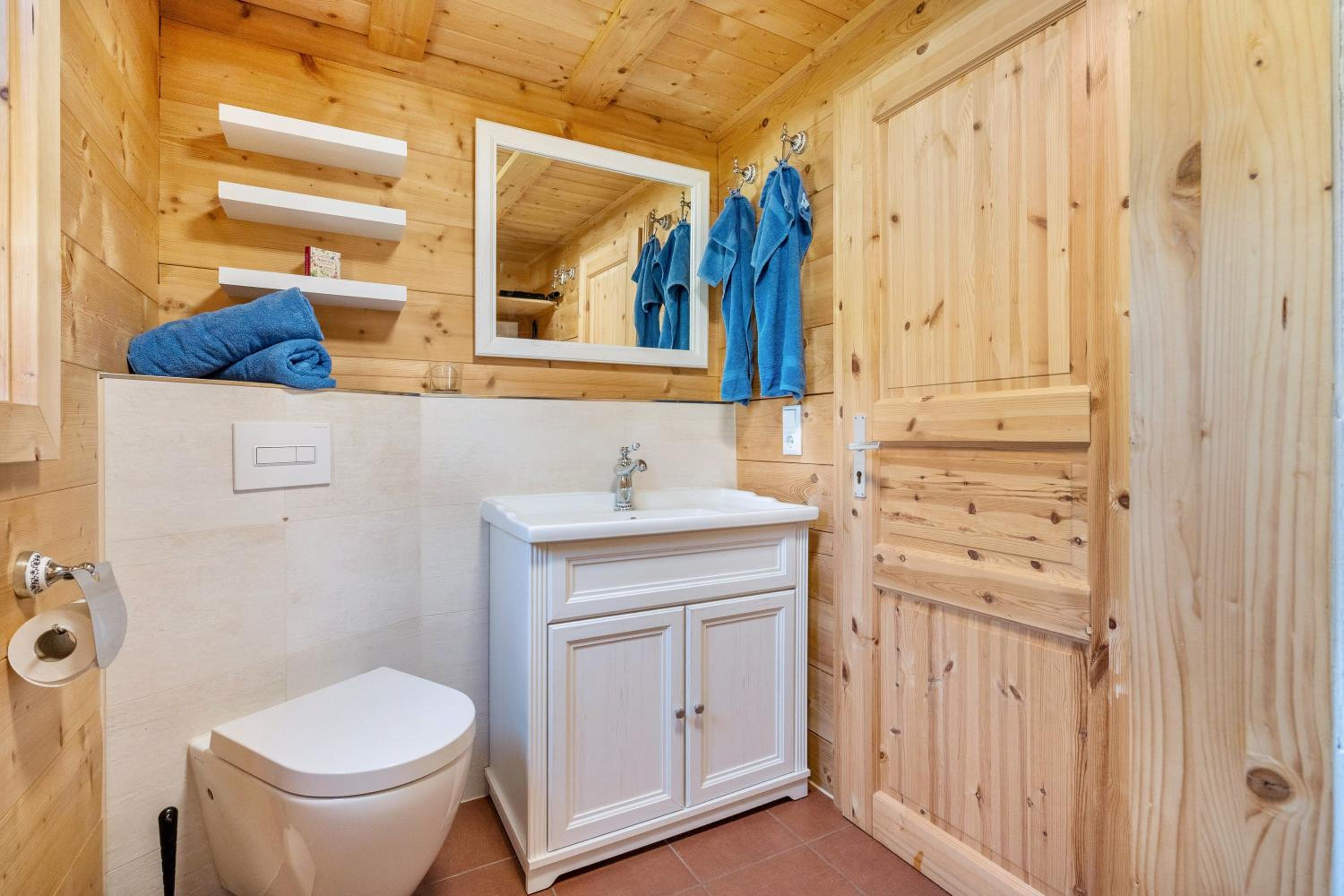 One-Bedroom House photo 2