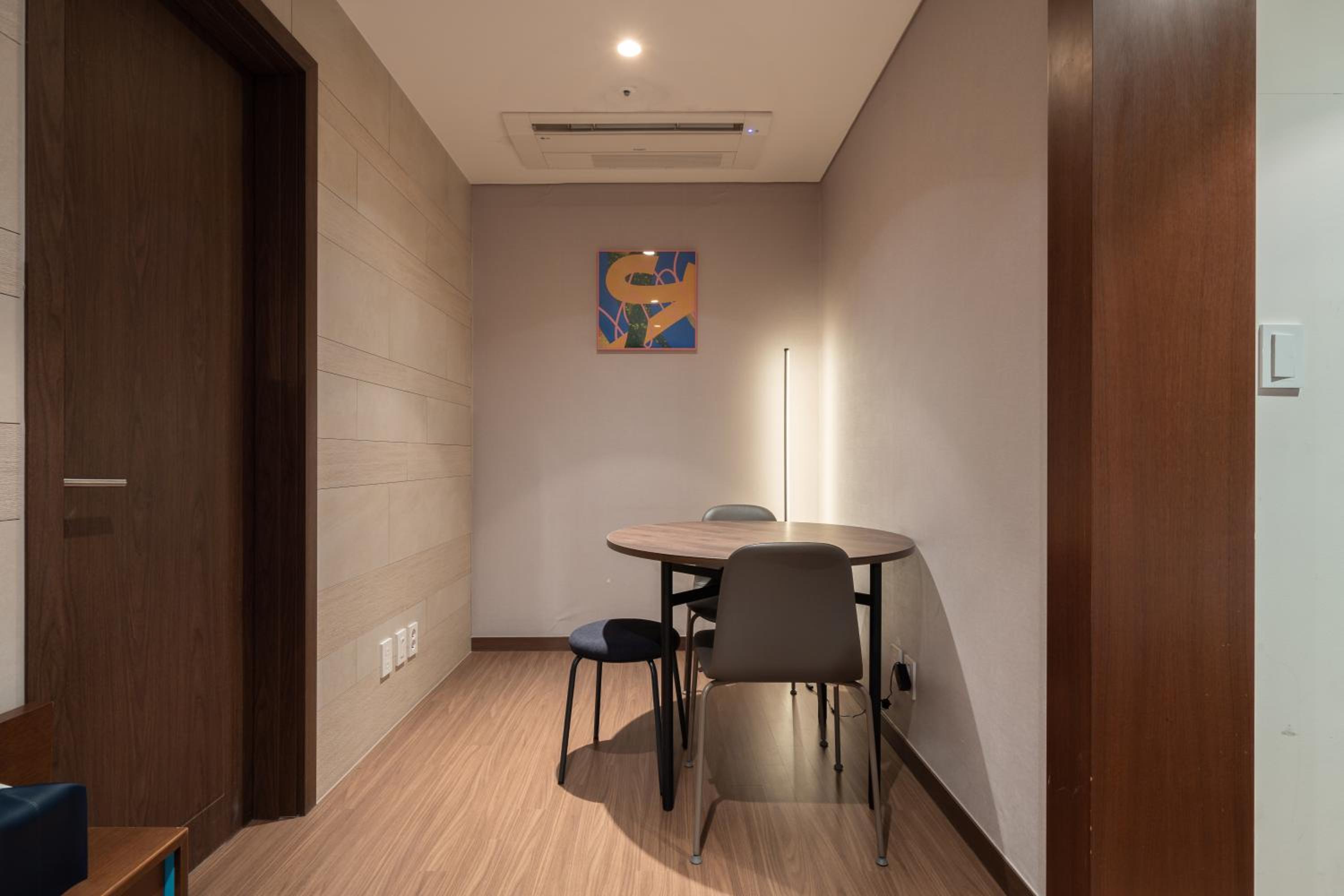 Premier Suite - Photo 10