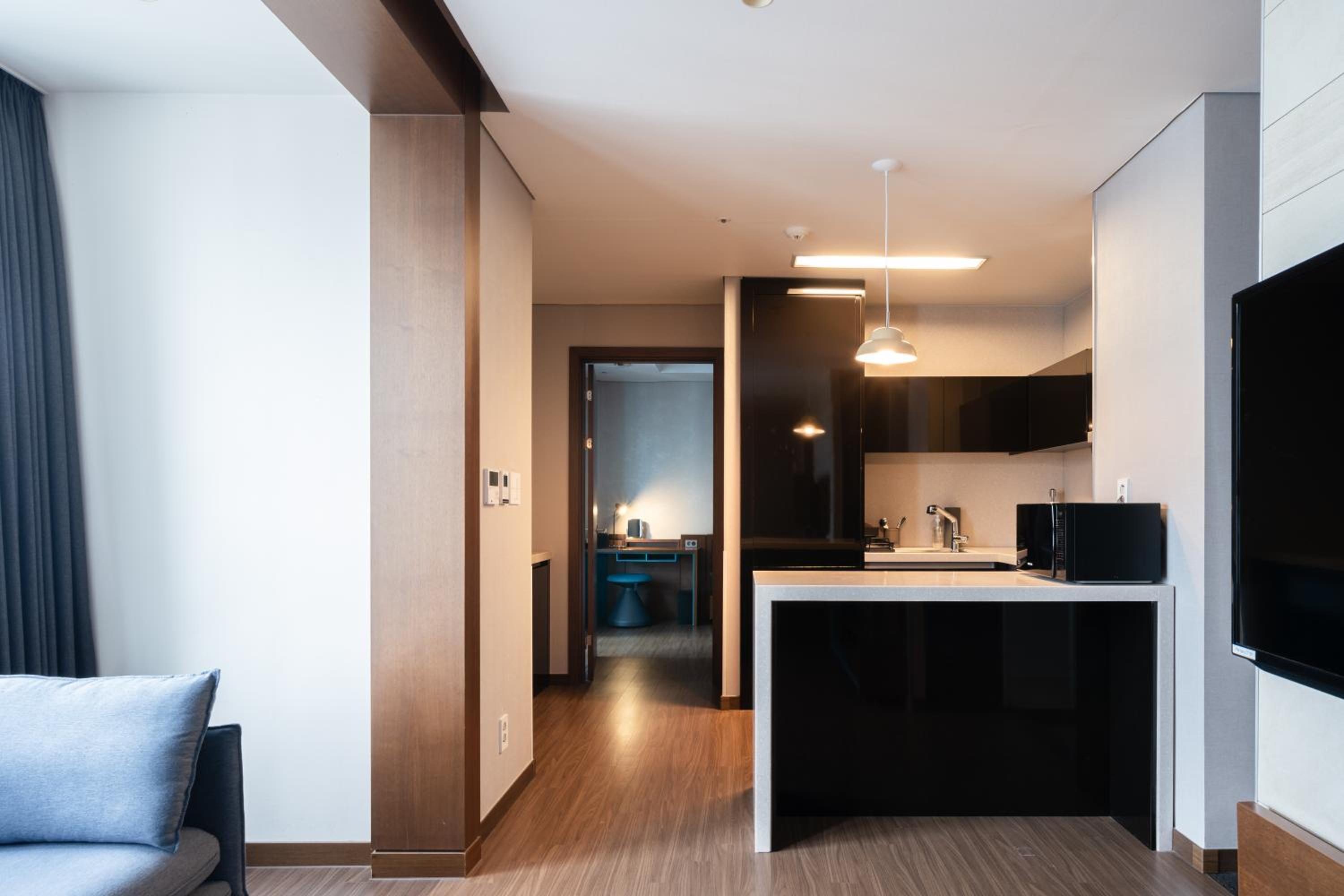 Premier Suite - Photo 6