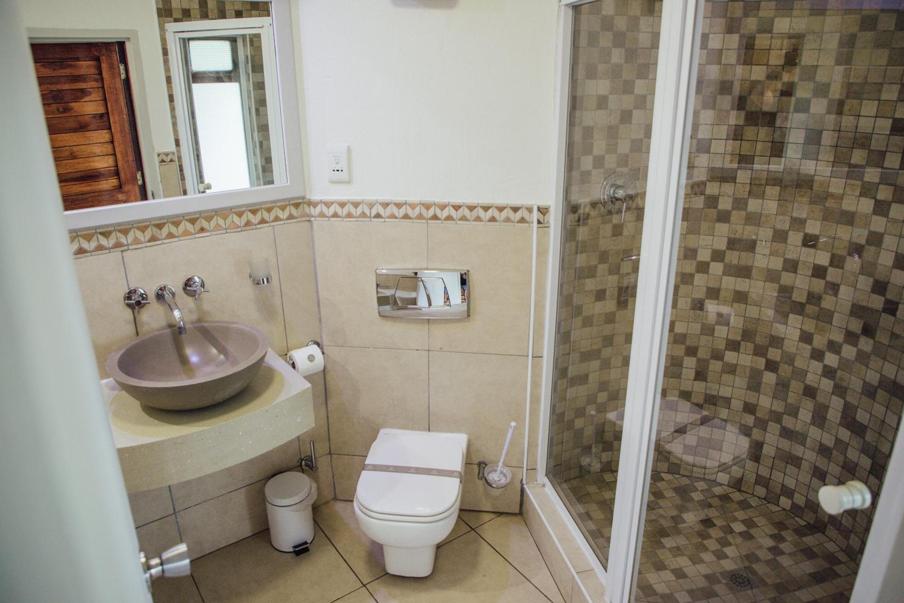 Standard Twin Room - Photo 5