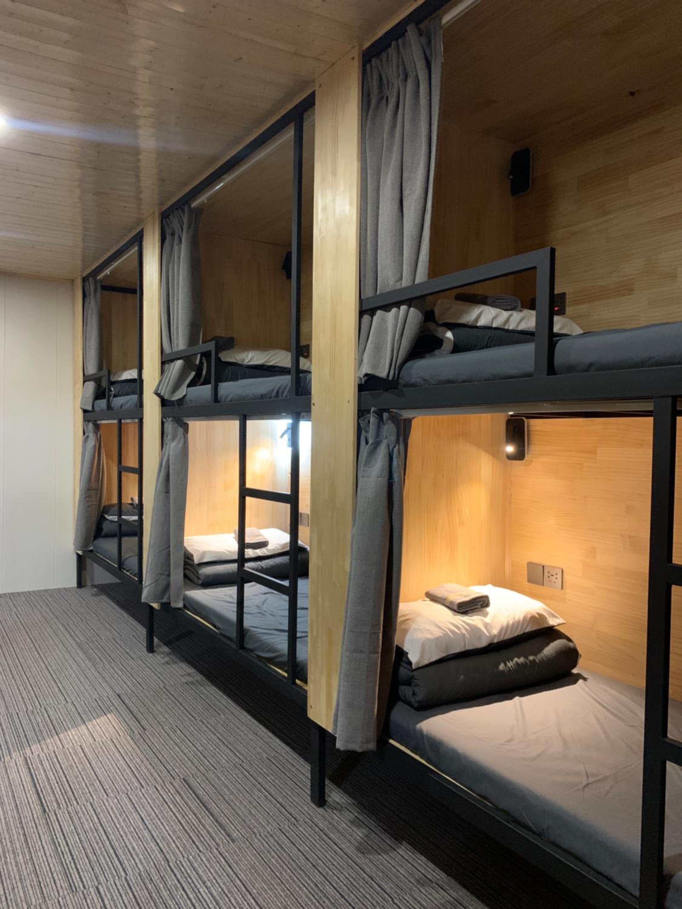 Single Bed in Dormitory Room photo 3