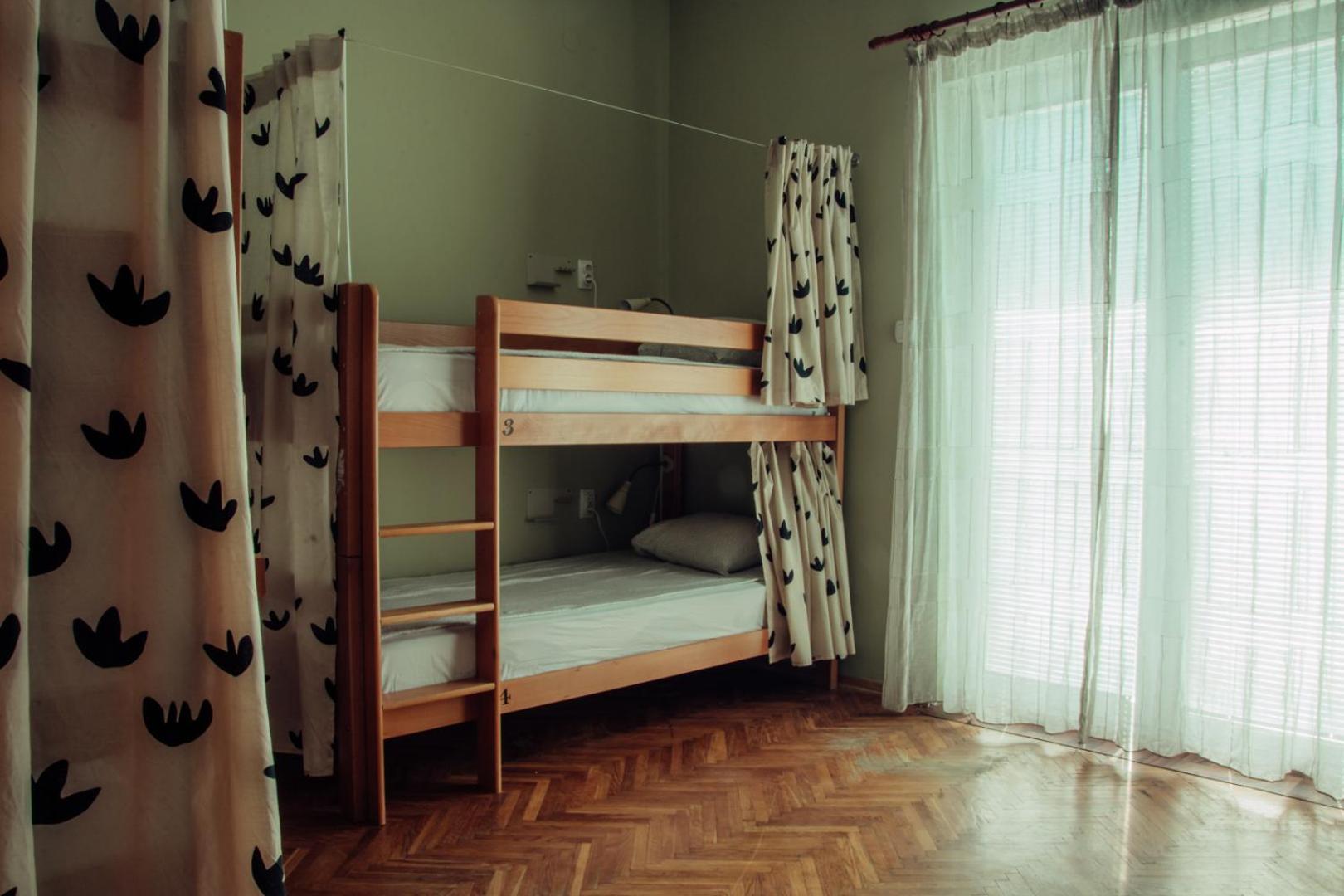 Bed in 4-Bed Mixed Dormitory Room photo 2