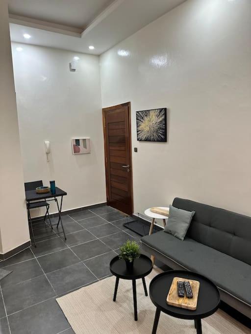 One-Bedroom Apartment photo 3