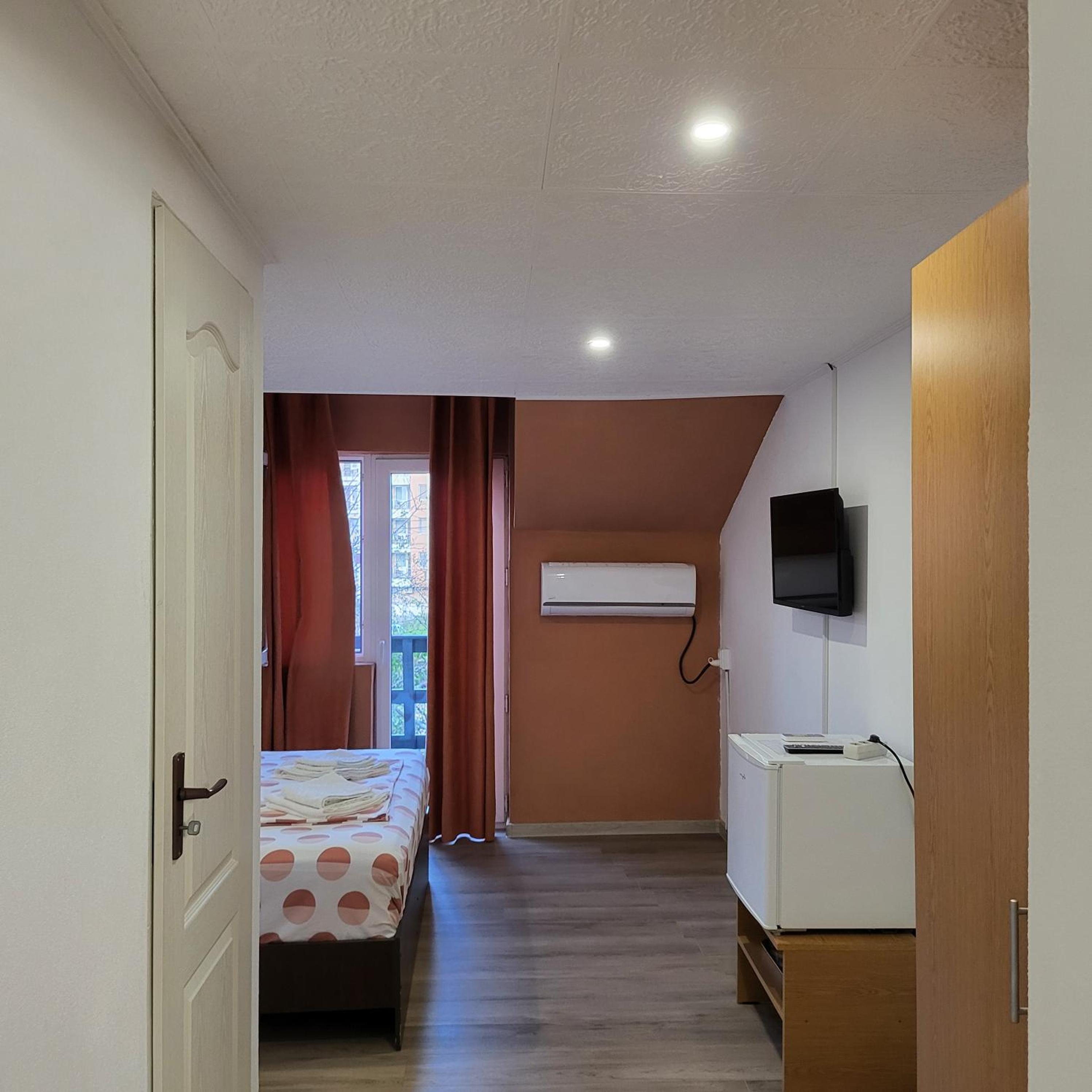 Double Room With Balcony photo 3