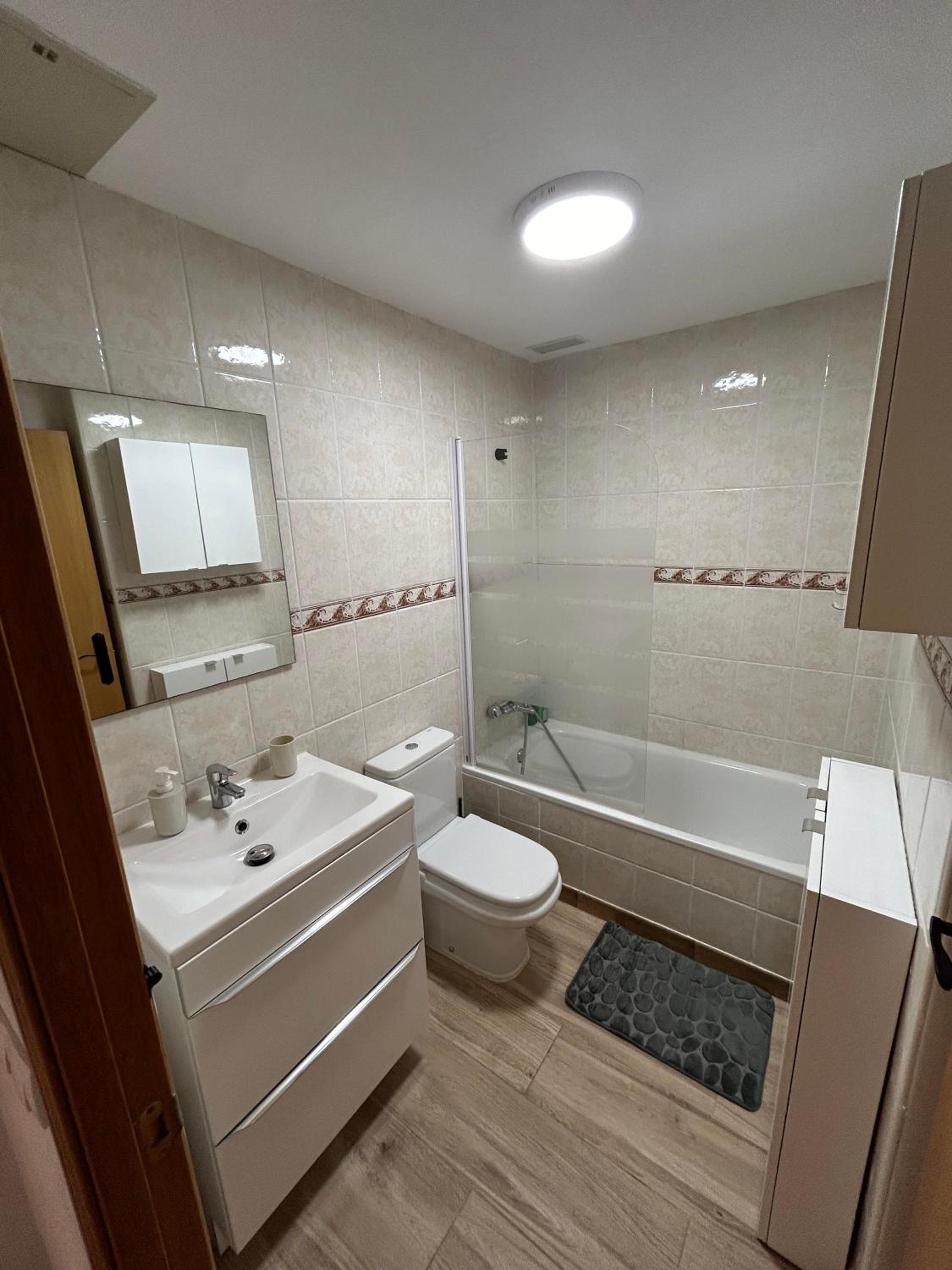 Three-Bedroom House photo 3