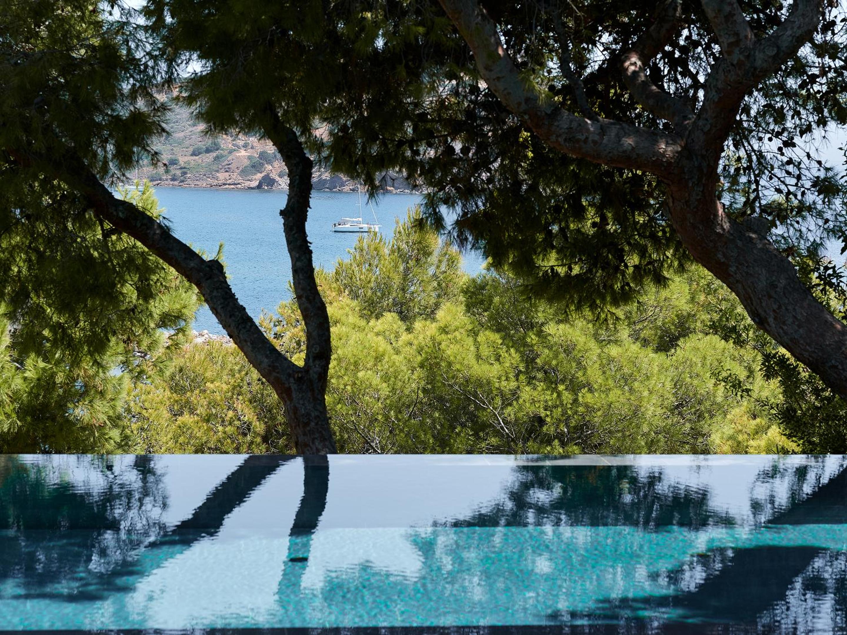 1-Bedroom Infinity Villa - Photo 9