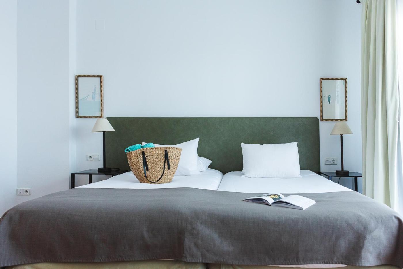Superior Twin Room - Photo 1