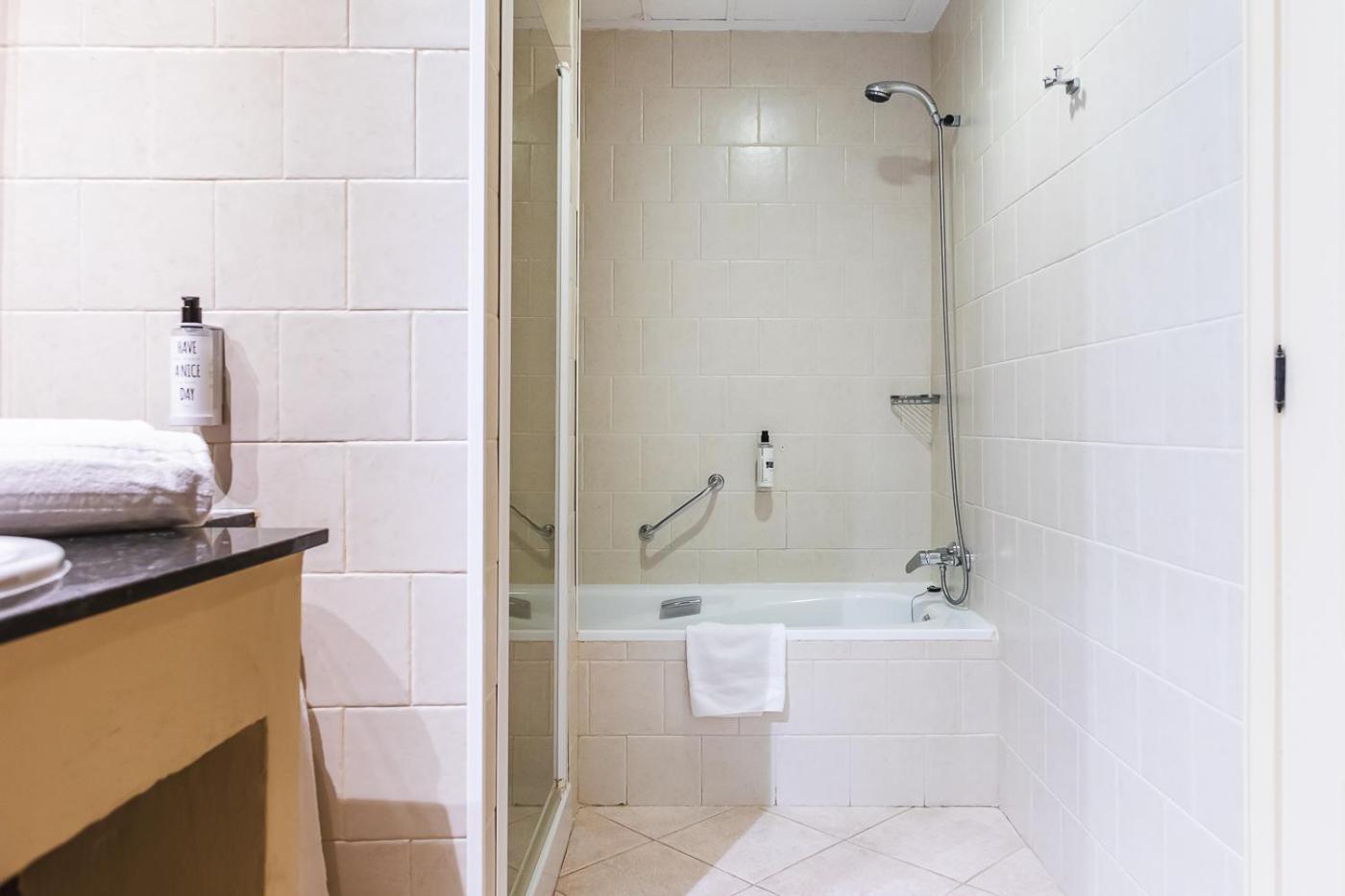 Superior Twin Room - Photo 8