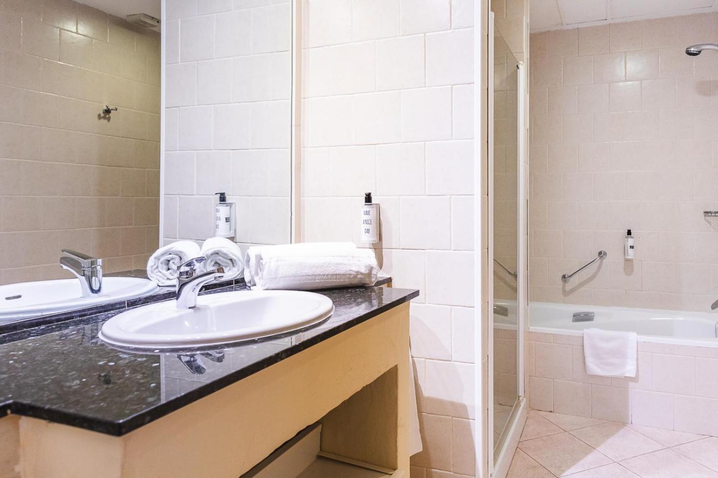 Superior Twin Room - Photo 10