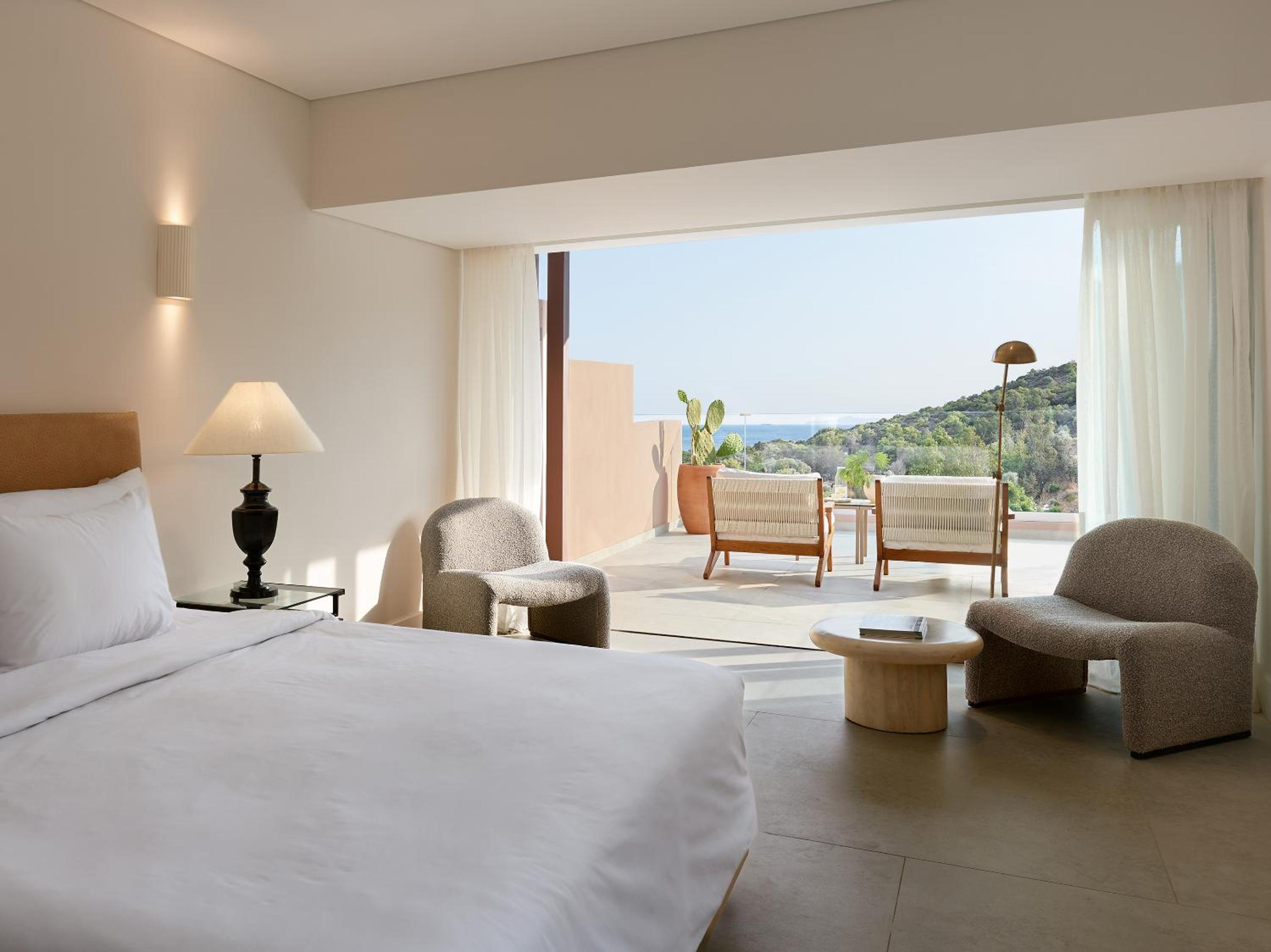 Deluxe Family Room Side Sea View - Photo 2