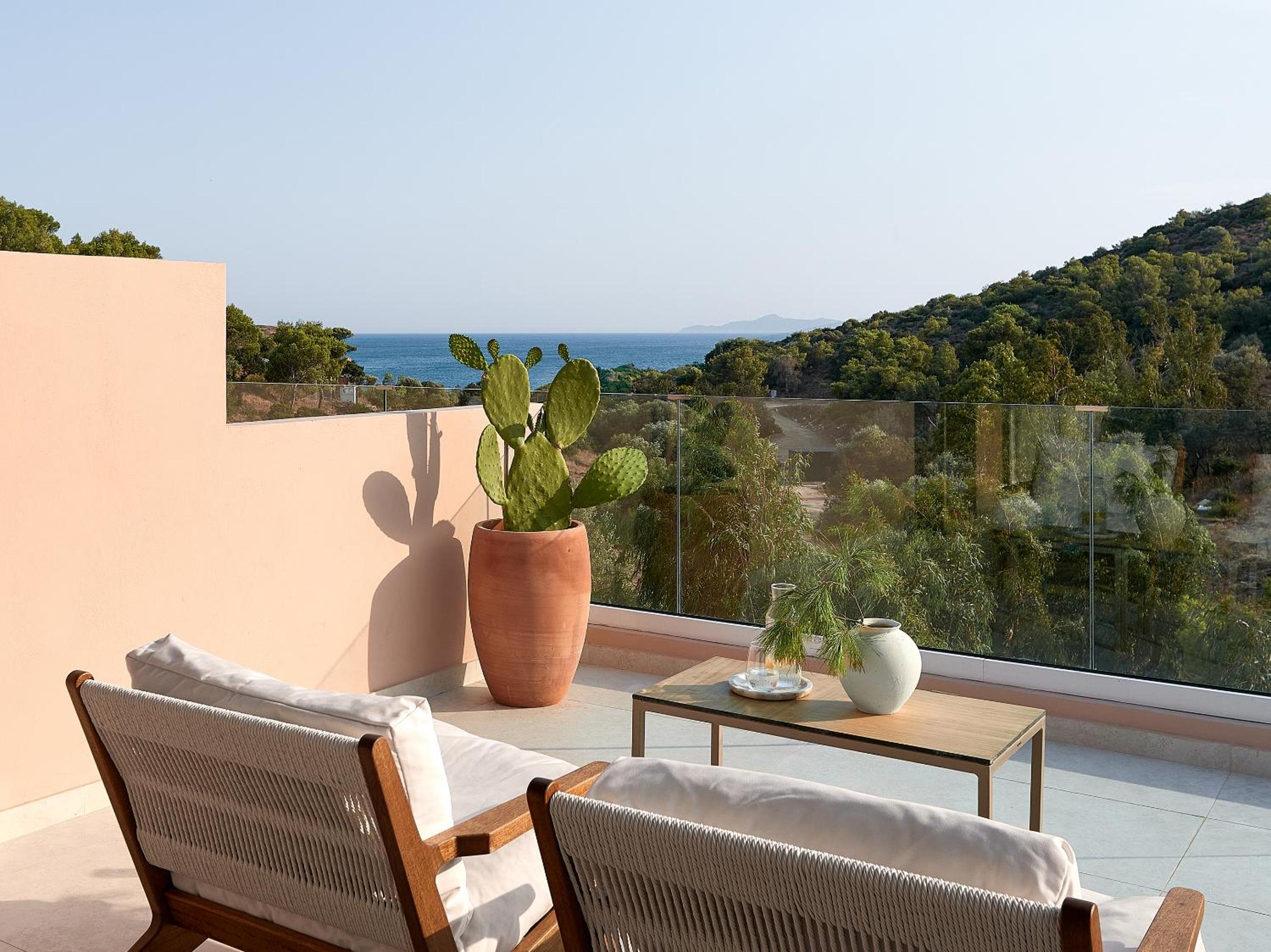 Deluxe Family Room Side Sea View - Photo 5