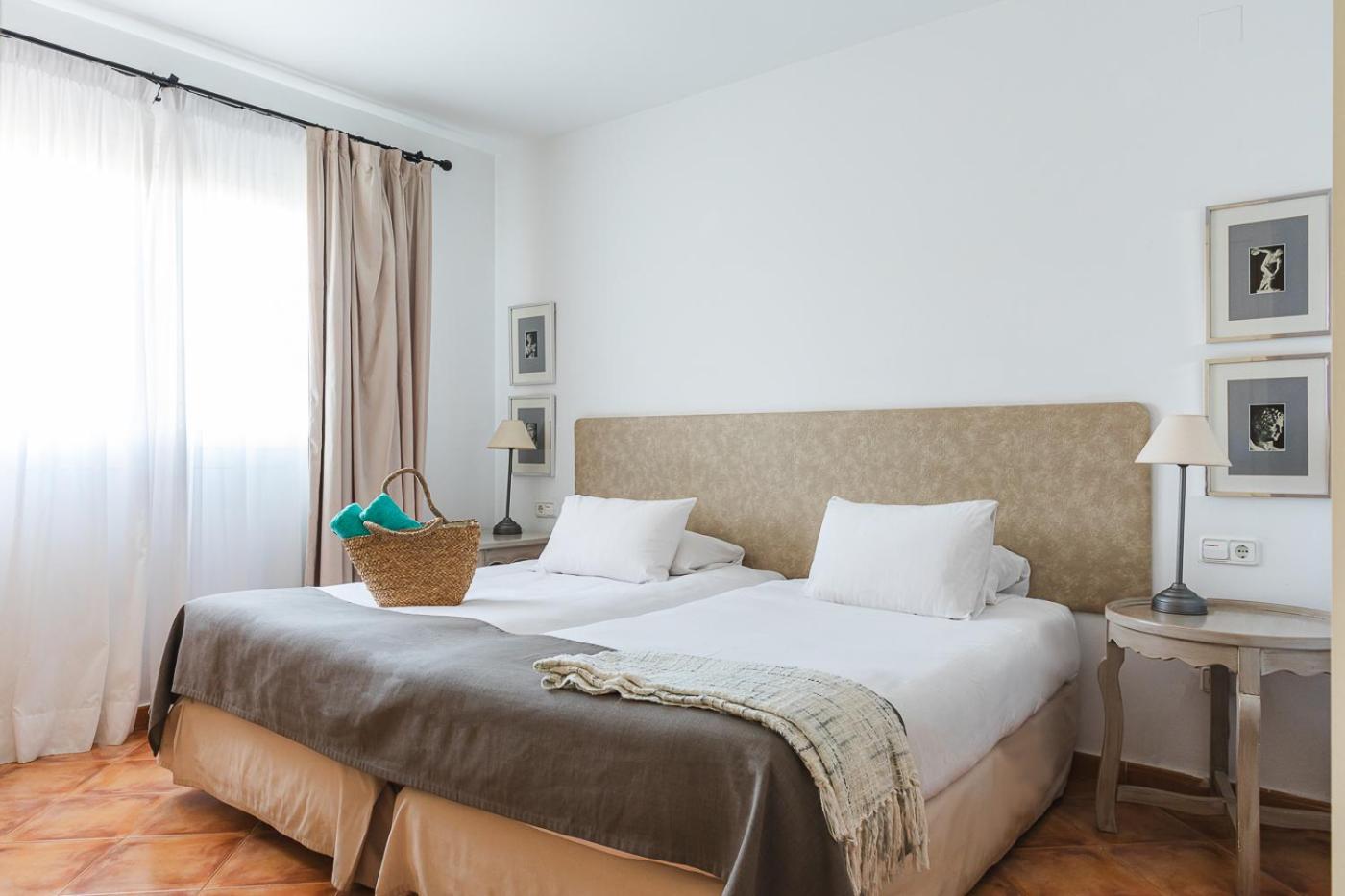 Three-Bedroom Apartment - Photo 7
