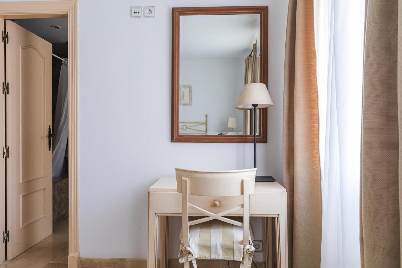 Two-Bedroom Apartment - Photo 19