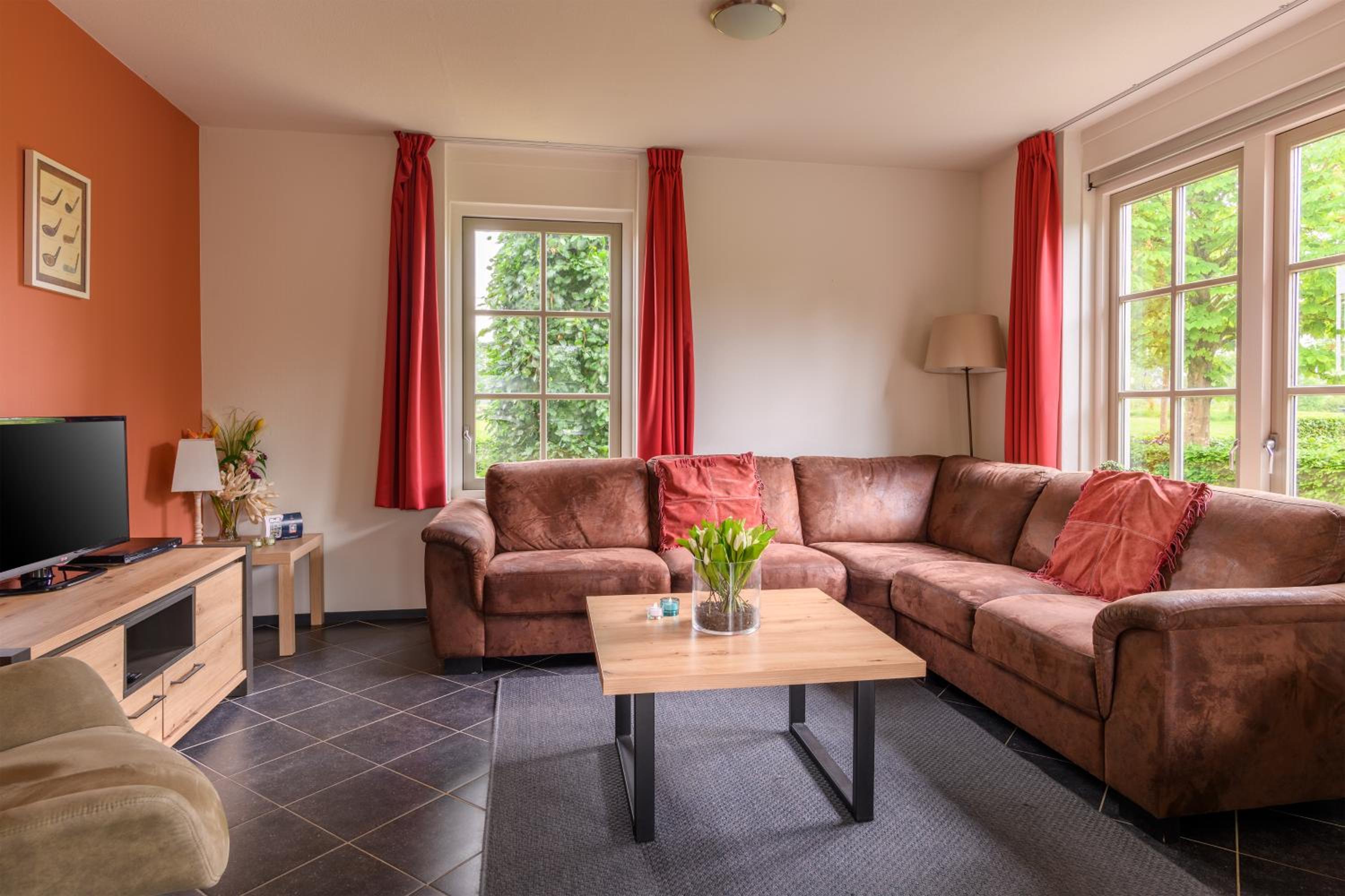 Four-Bedroom House photo 1