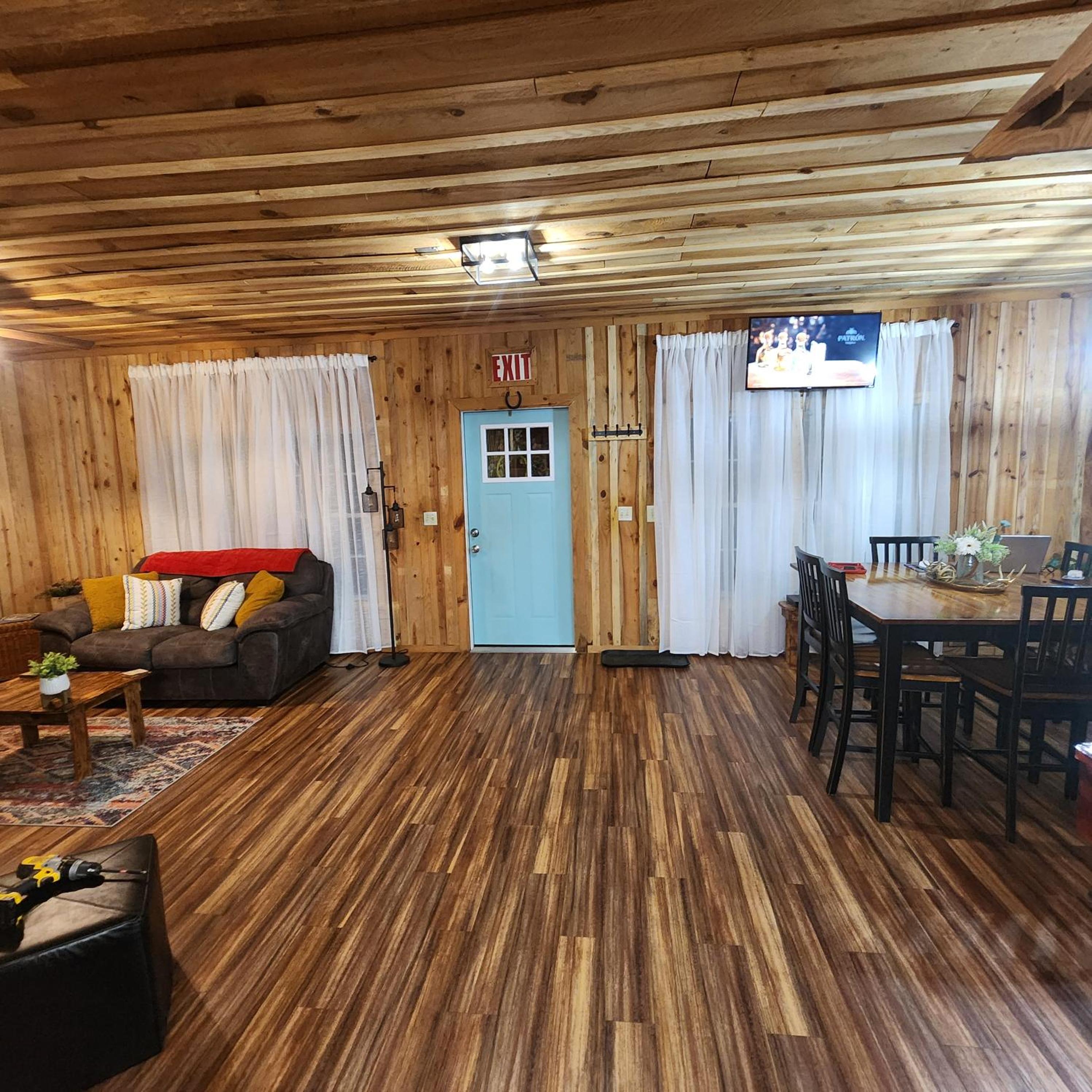 Two-Bedroom House photo 3