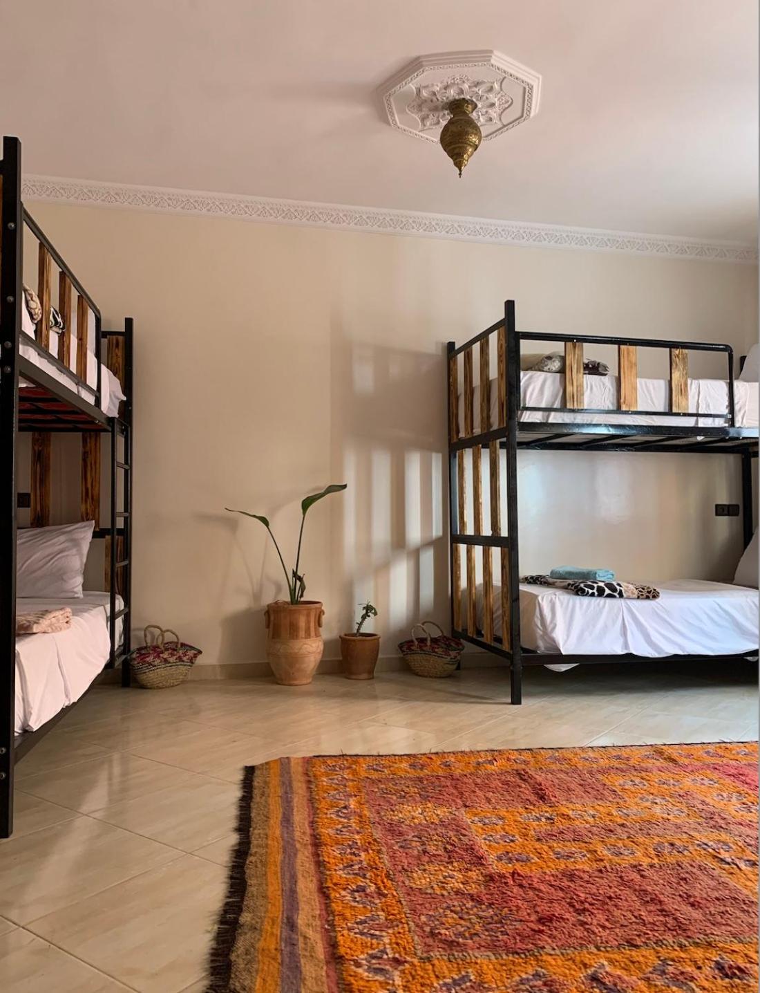 Bed in 6-Bed Mixed Dormitory Room photo 1