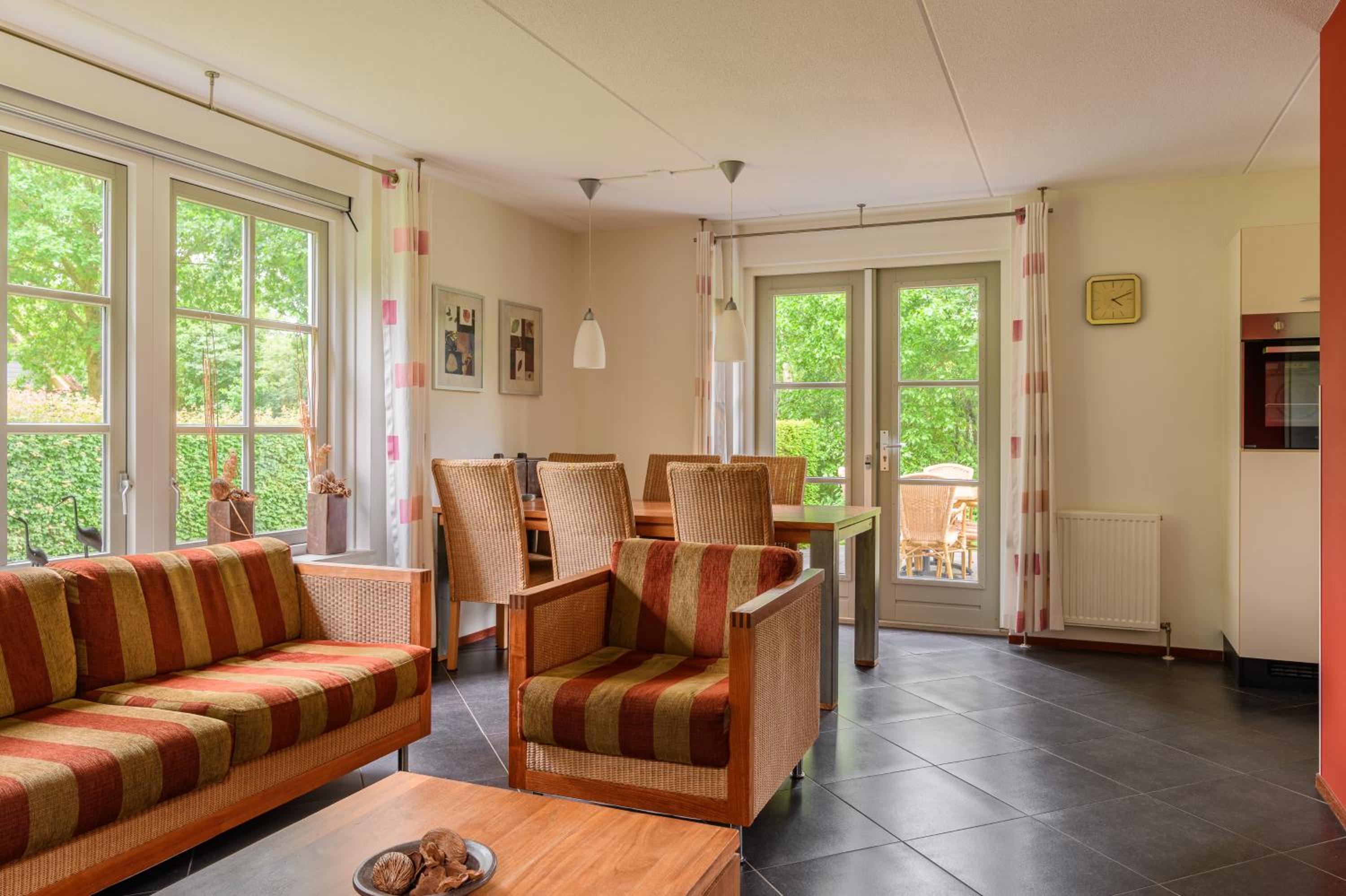 Villa photo 2