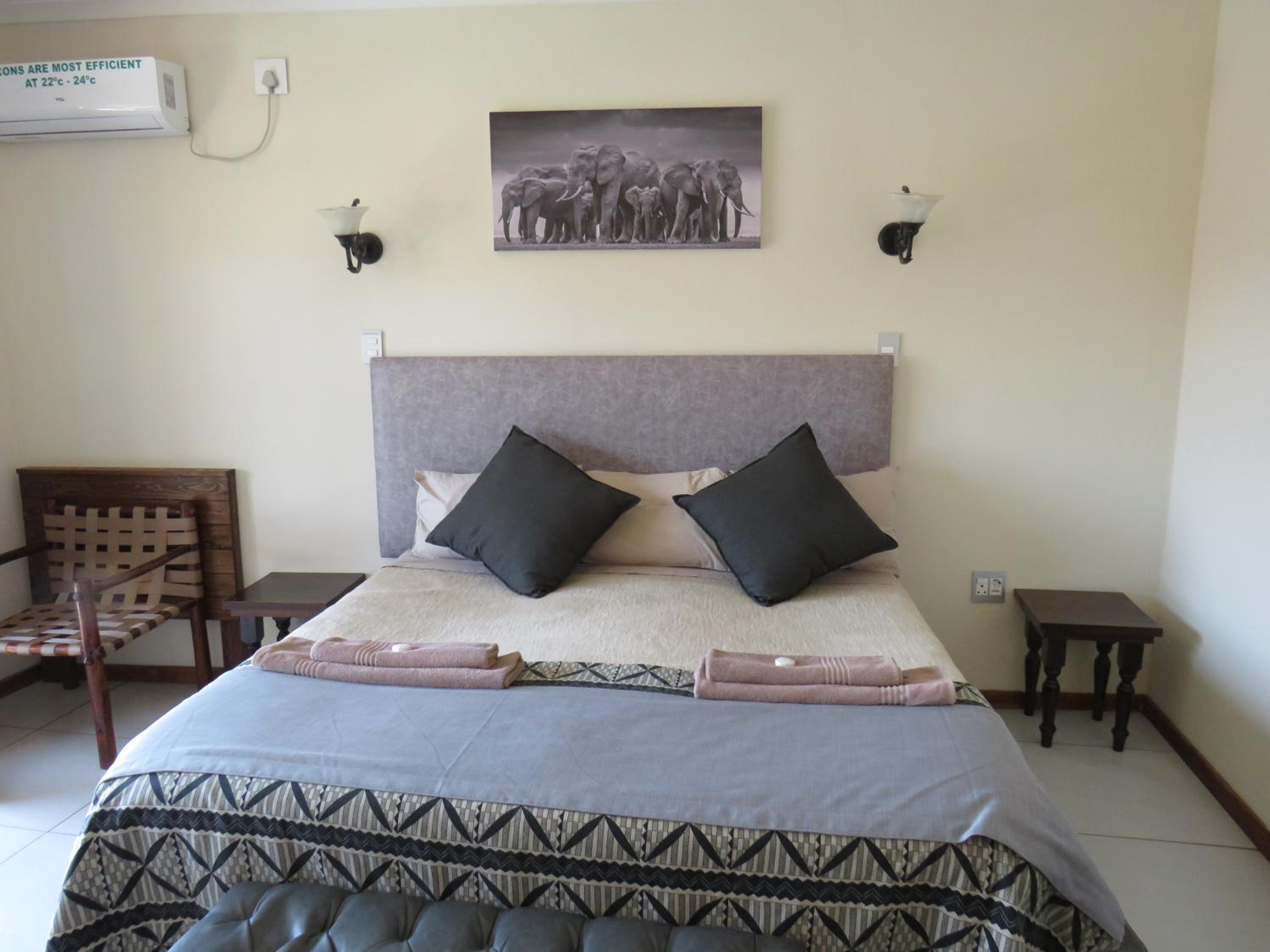 Deluxe Double or Twin Room with River View - Photo 3