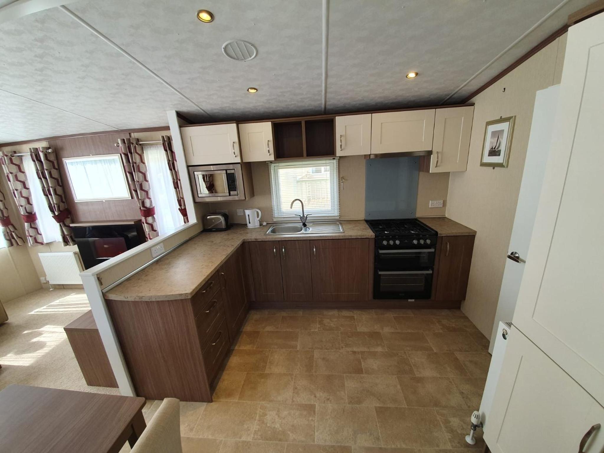 Mobile Home photo 1