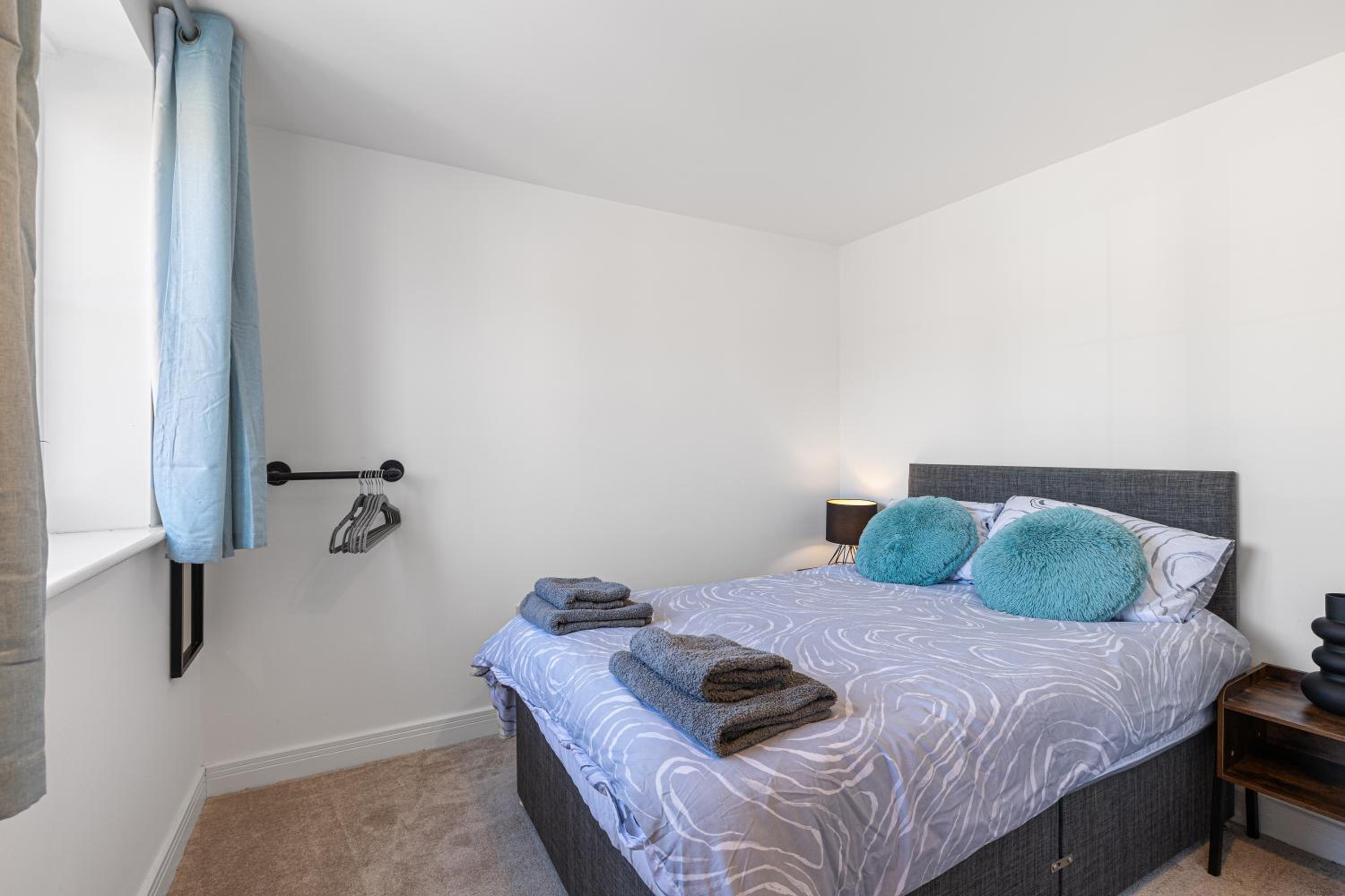 Apartment photo 2