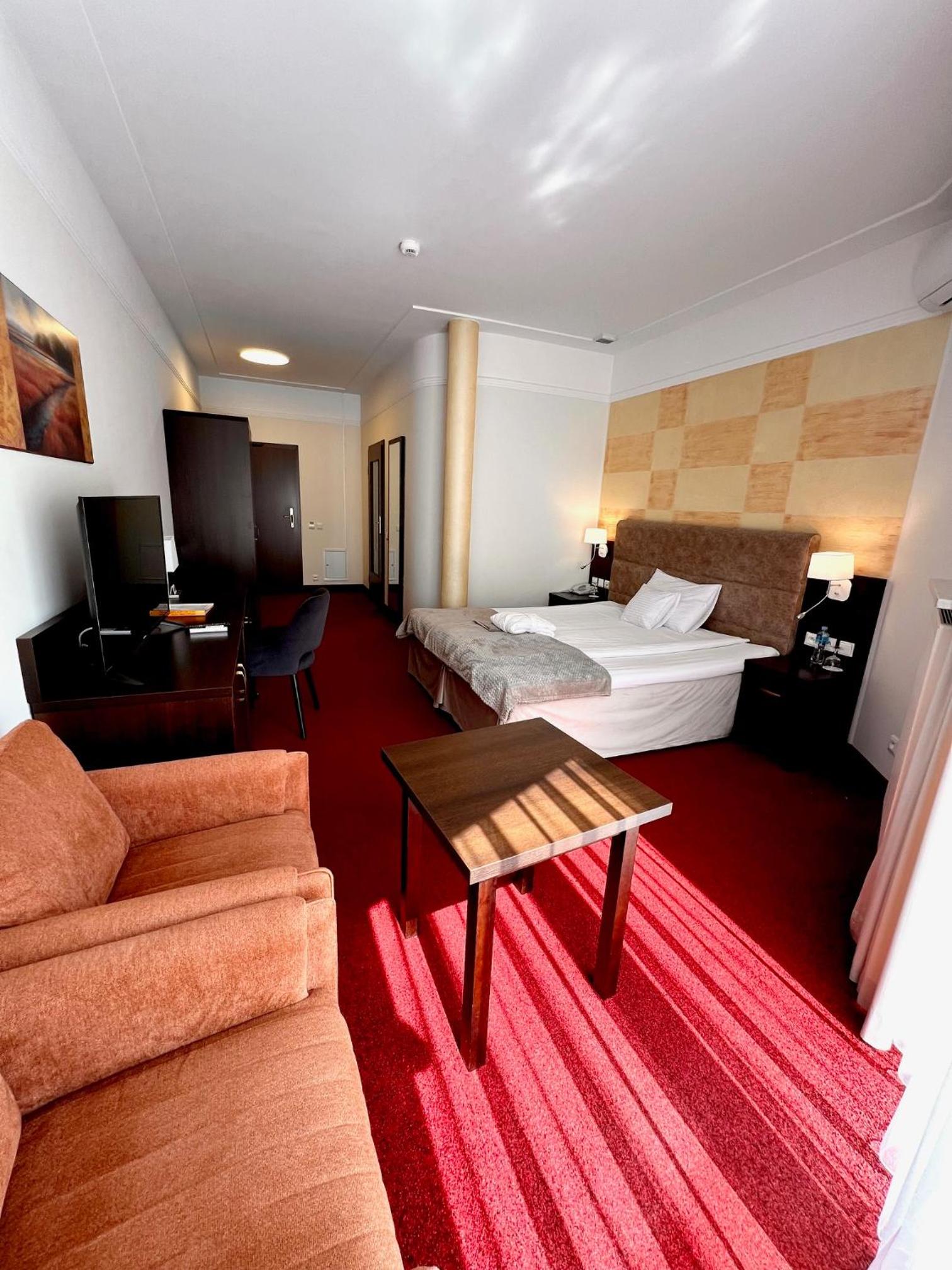 Pokój Comfort Plus S z jednym dużym łóżkiem lub dwoma osobnymi photo 3