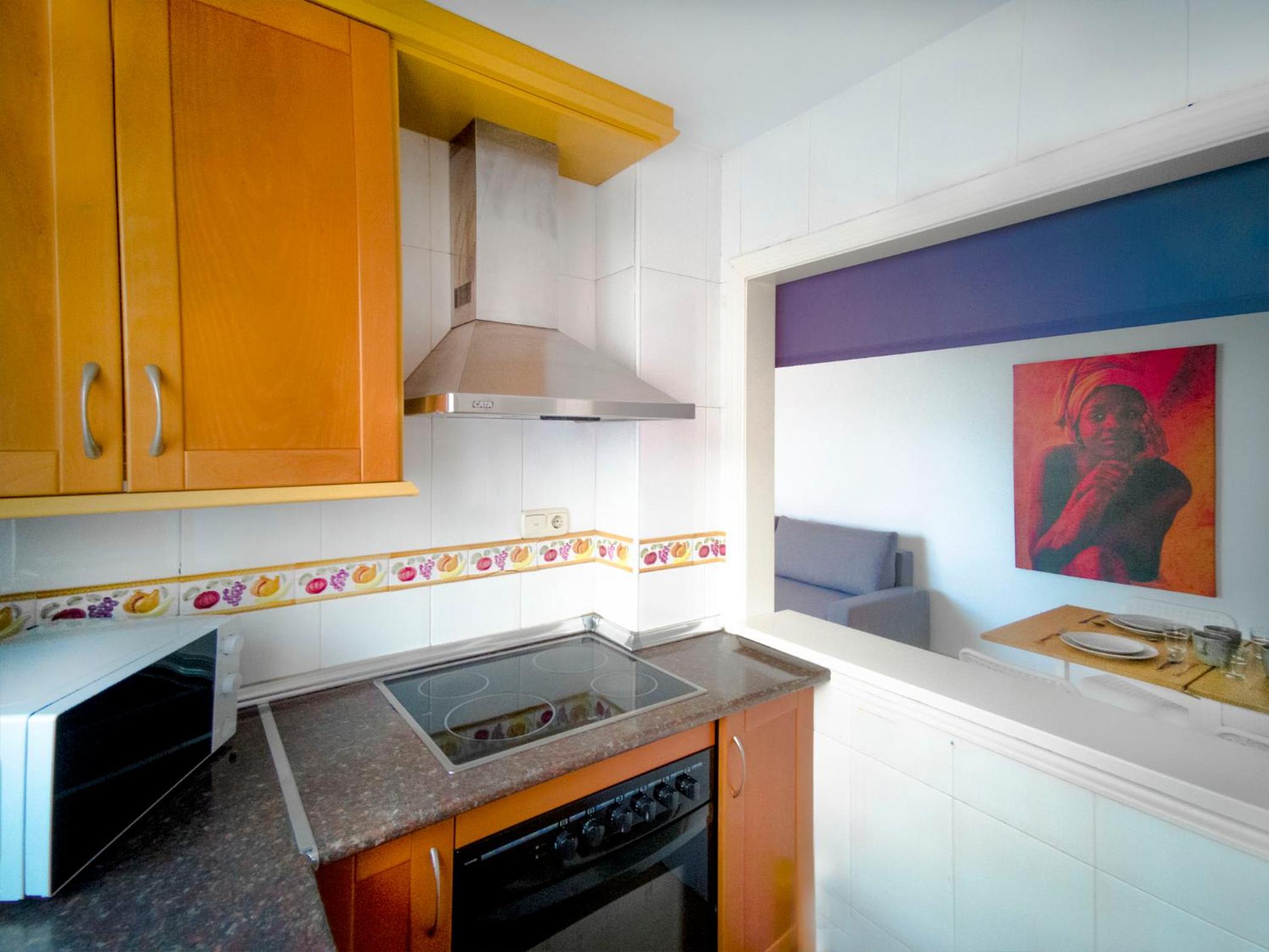 Apartment With Terrace thumbnail 5