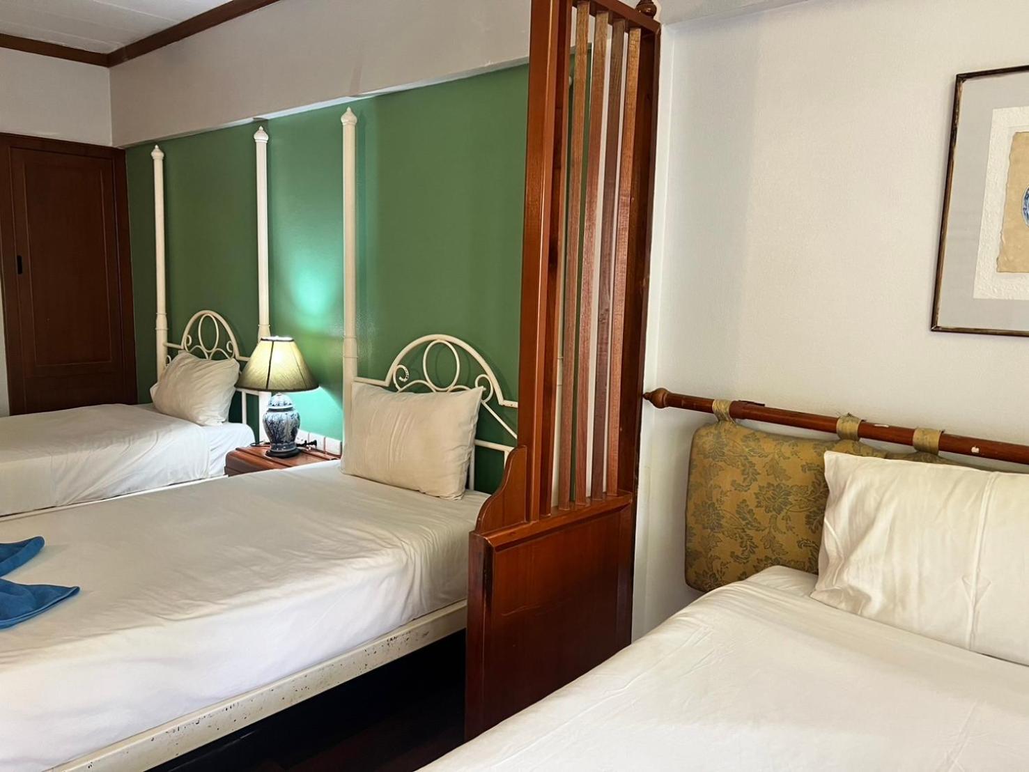 Triple Room with Balcony - Photo 1