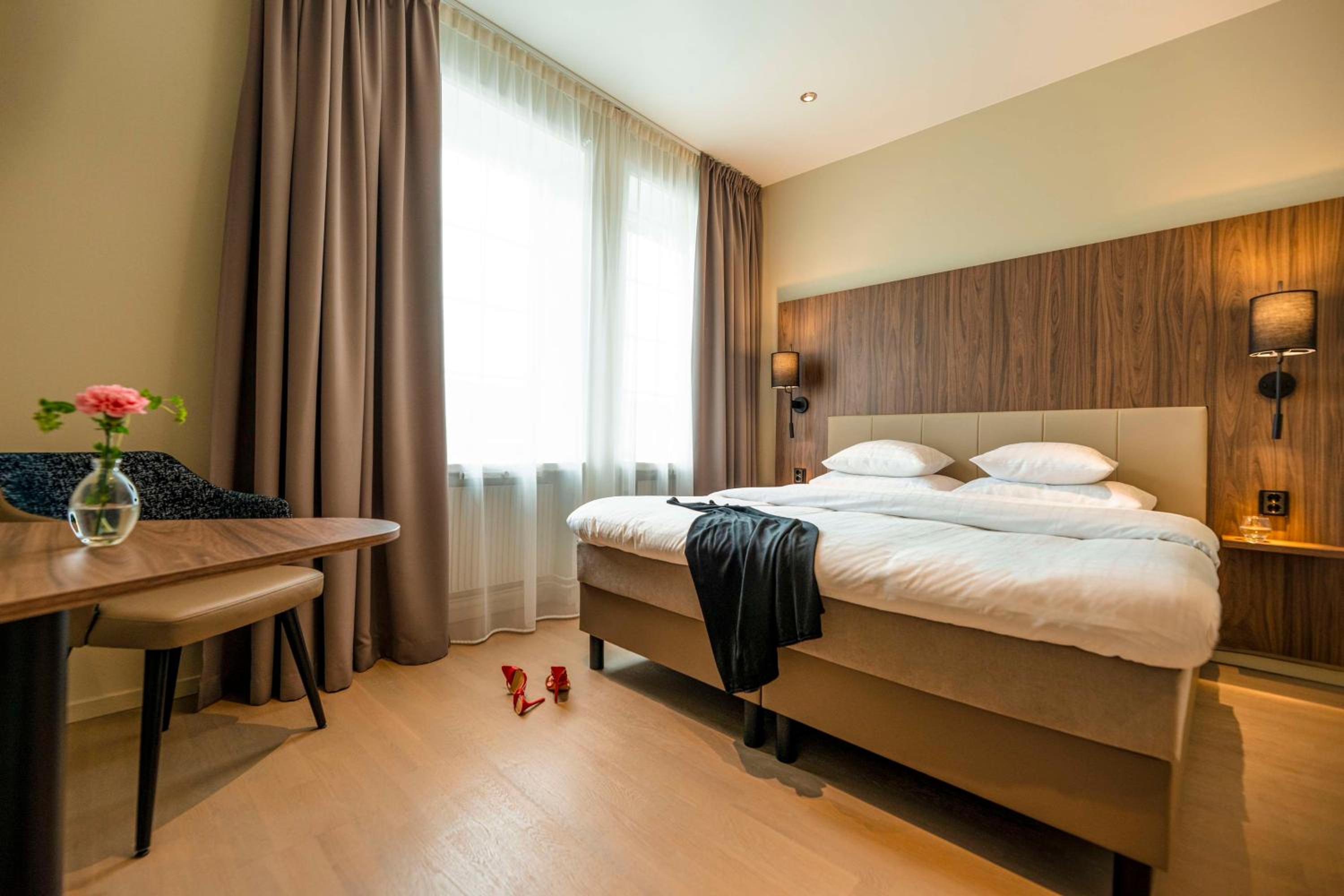 Standard with King size bed    - Photo 1