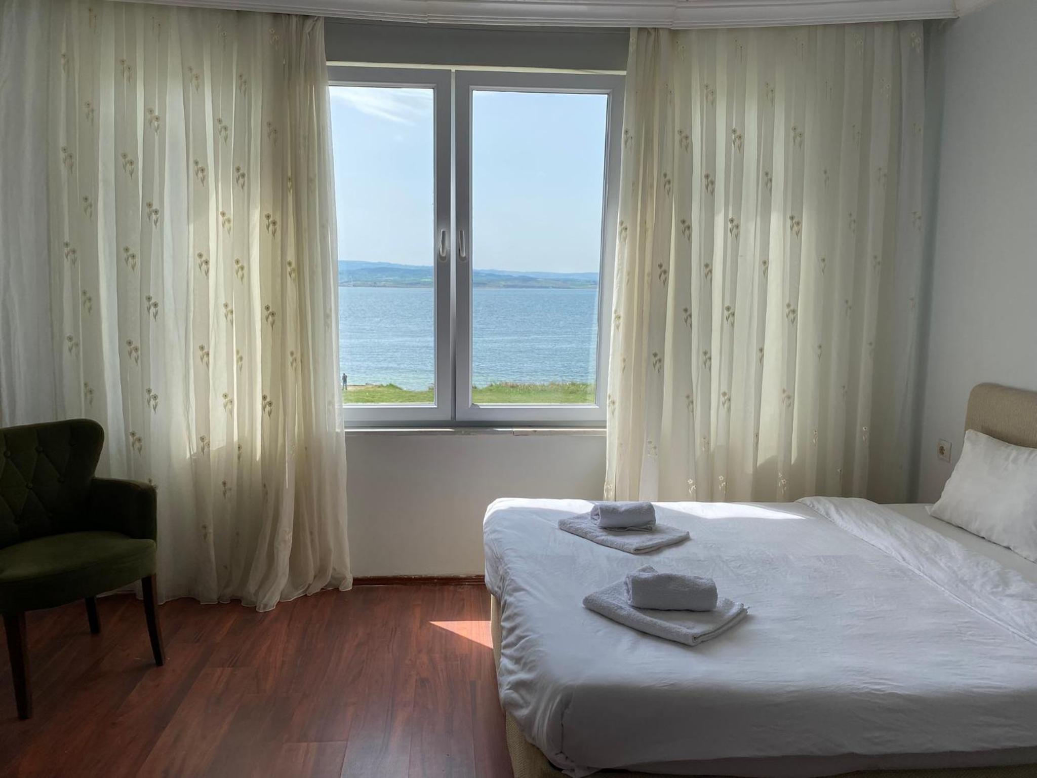 Quadruple Room with Sea View photo 2