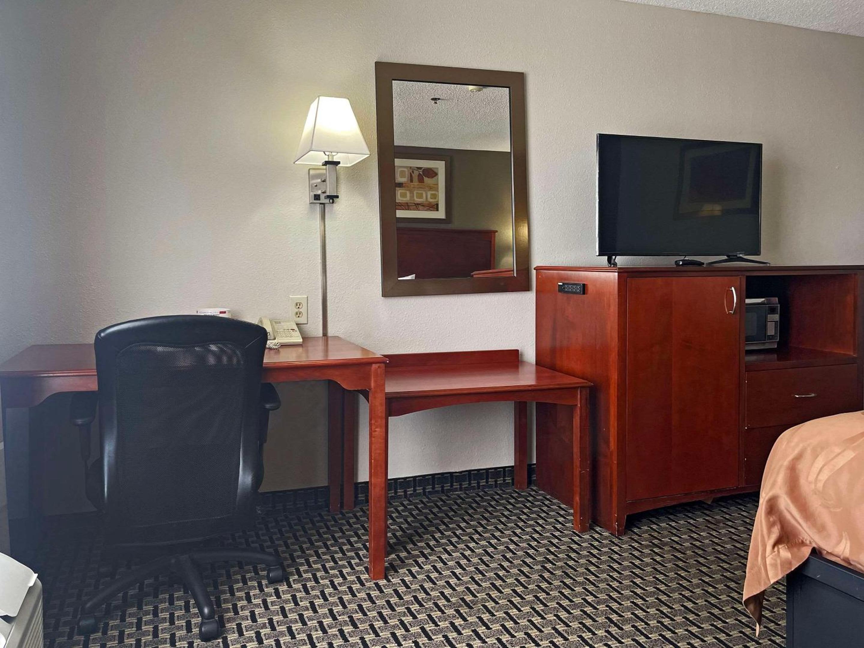 Quality Inn & Suites Cincinnati Sharonville, 사진 6