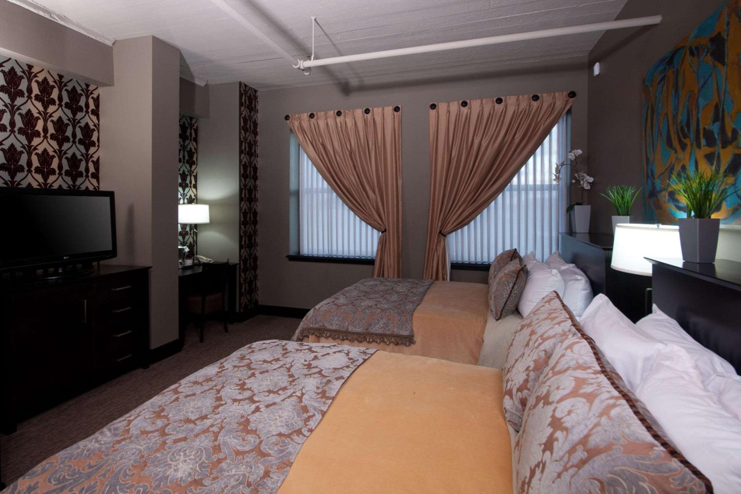 Standard Queen Room photo 1