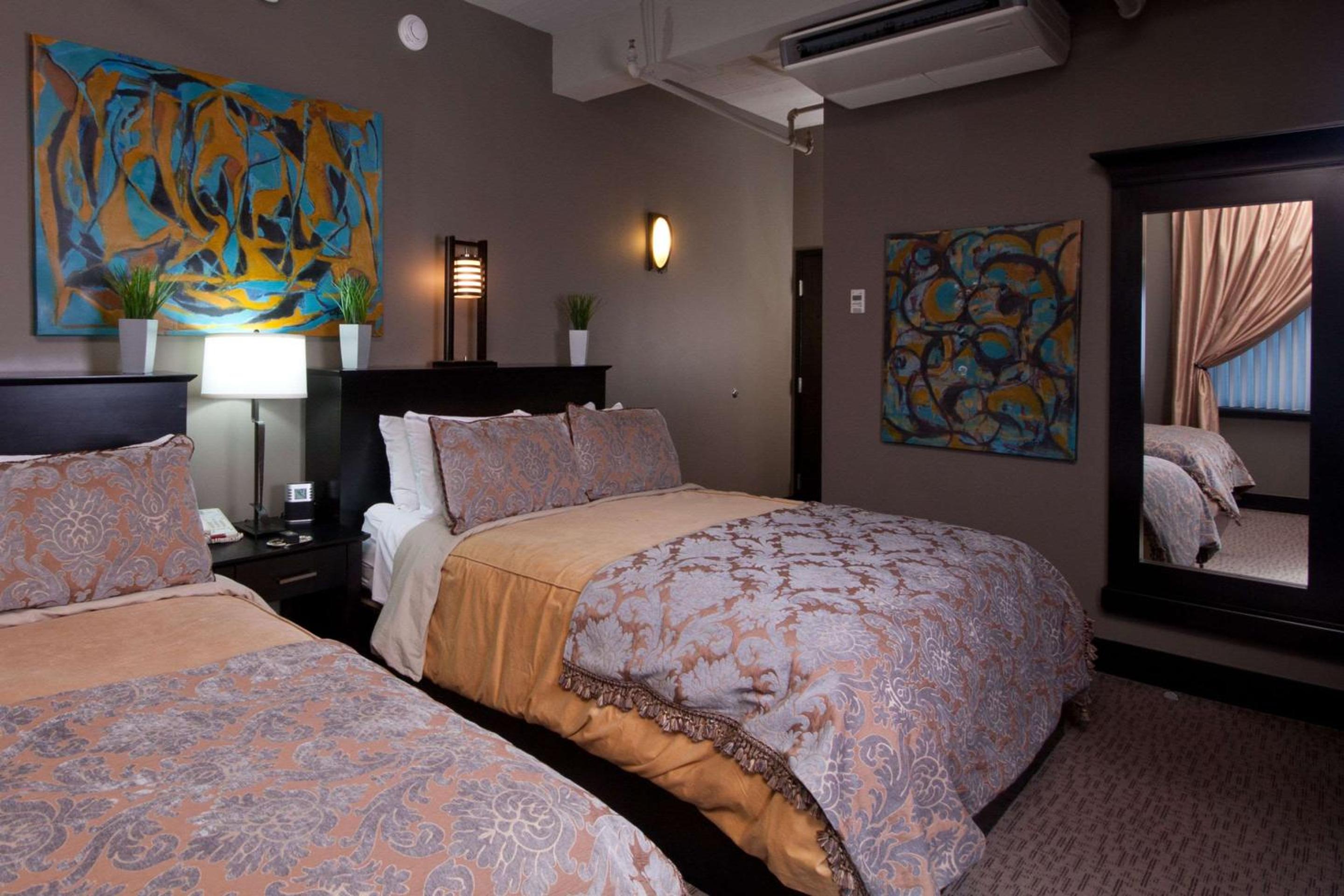 Standard Queen Room photo 3
