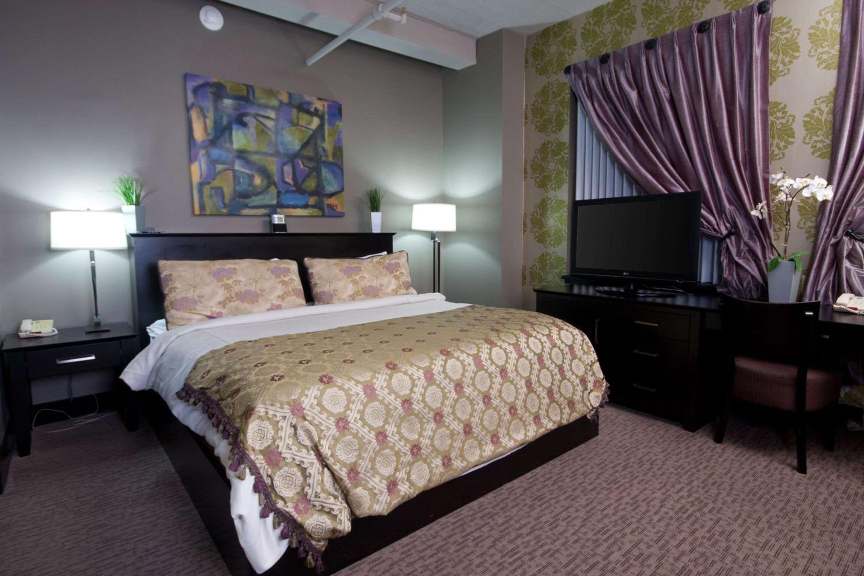 King Room with Spa Bath