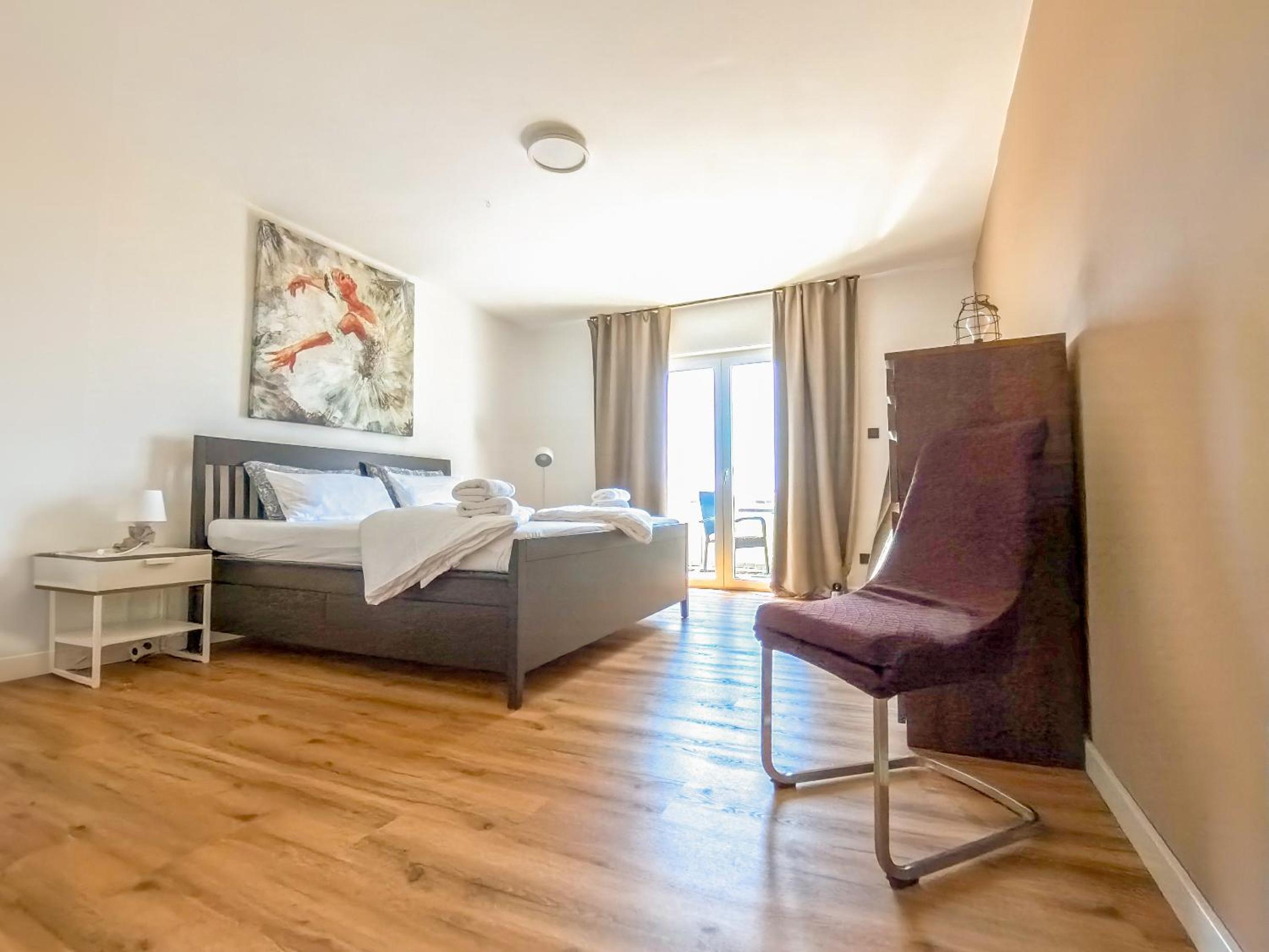 Apartment with Sea View - Photo 11