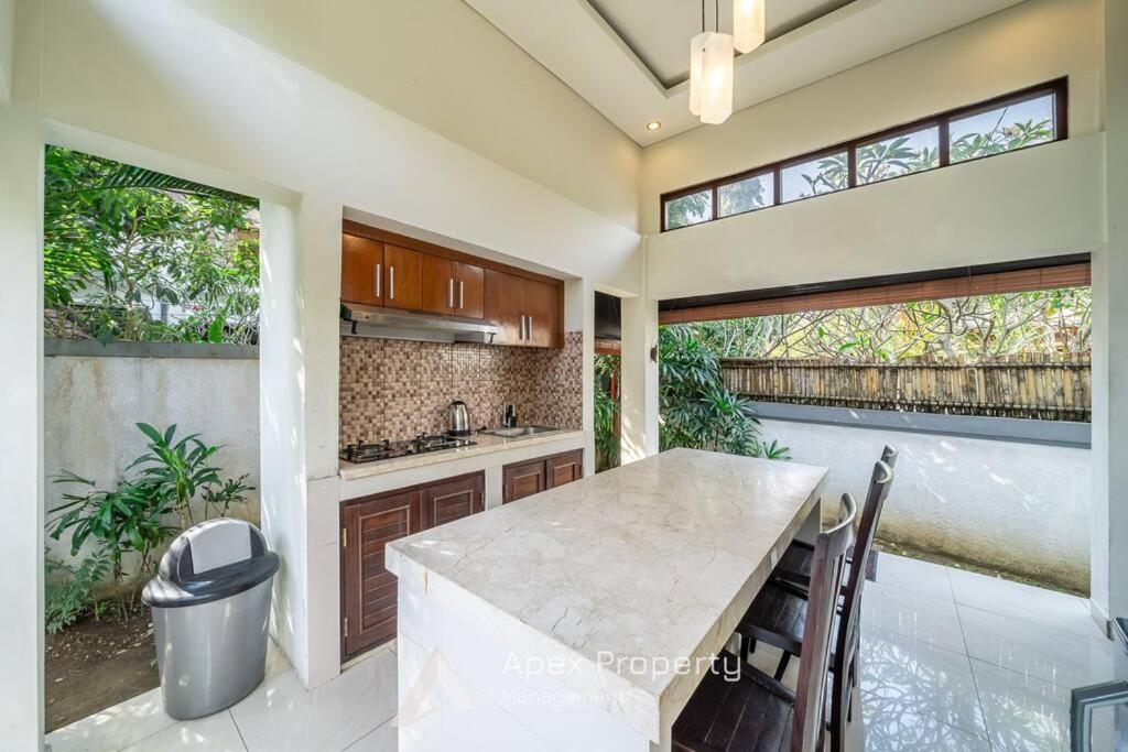 Villa photo 3