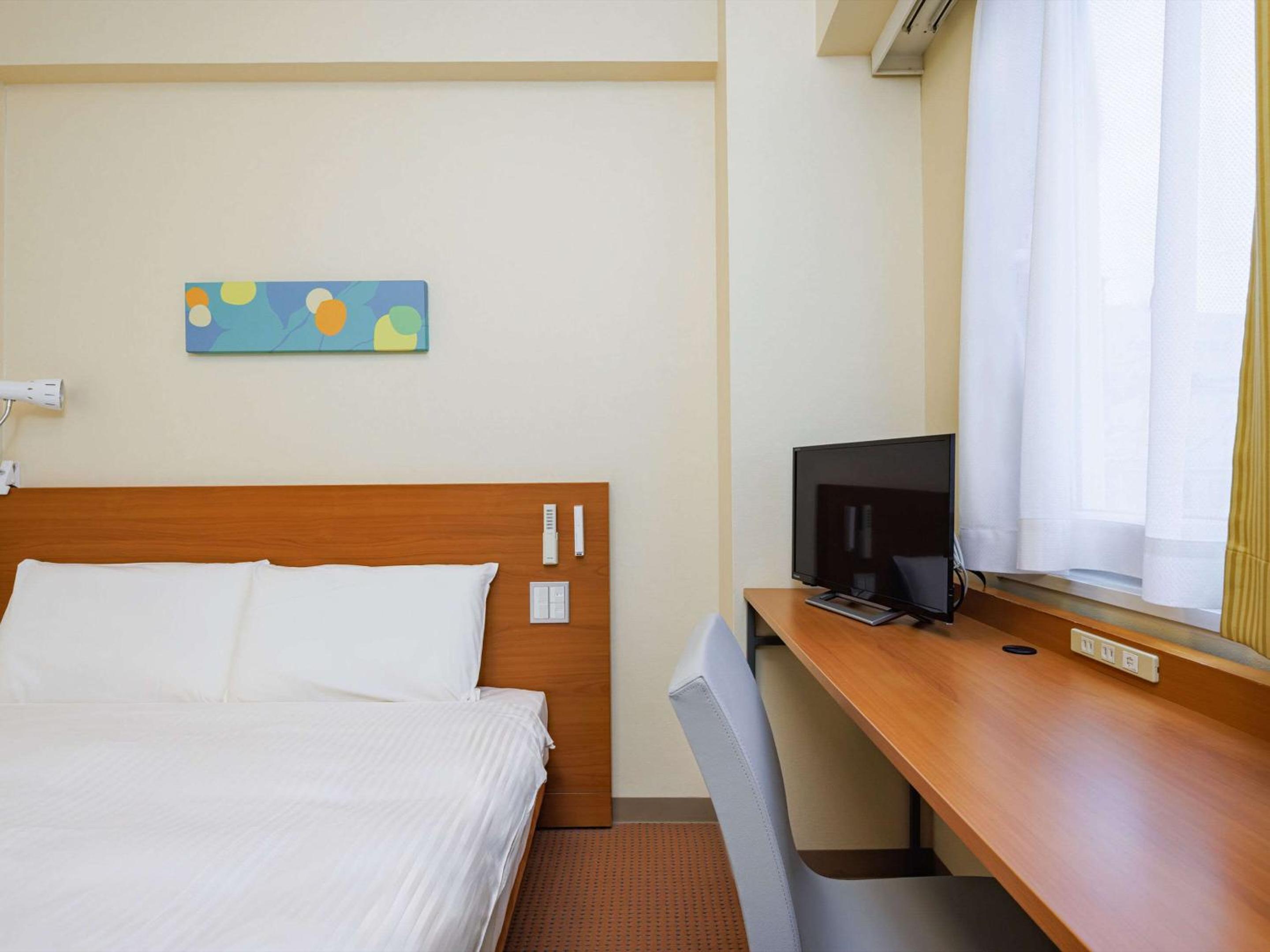 Double Room - Non Smoking - Photo 3