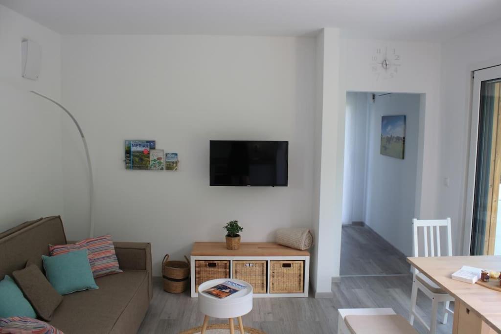 Two-Bedroom House photo 3