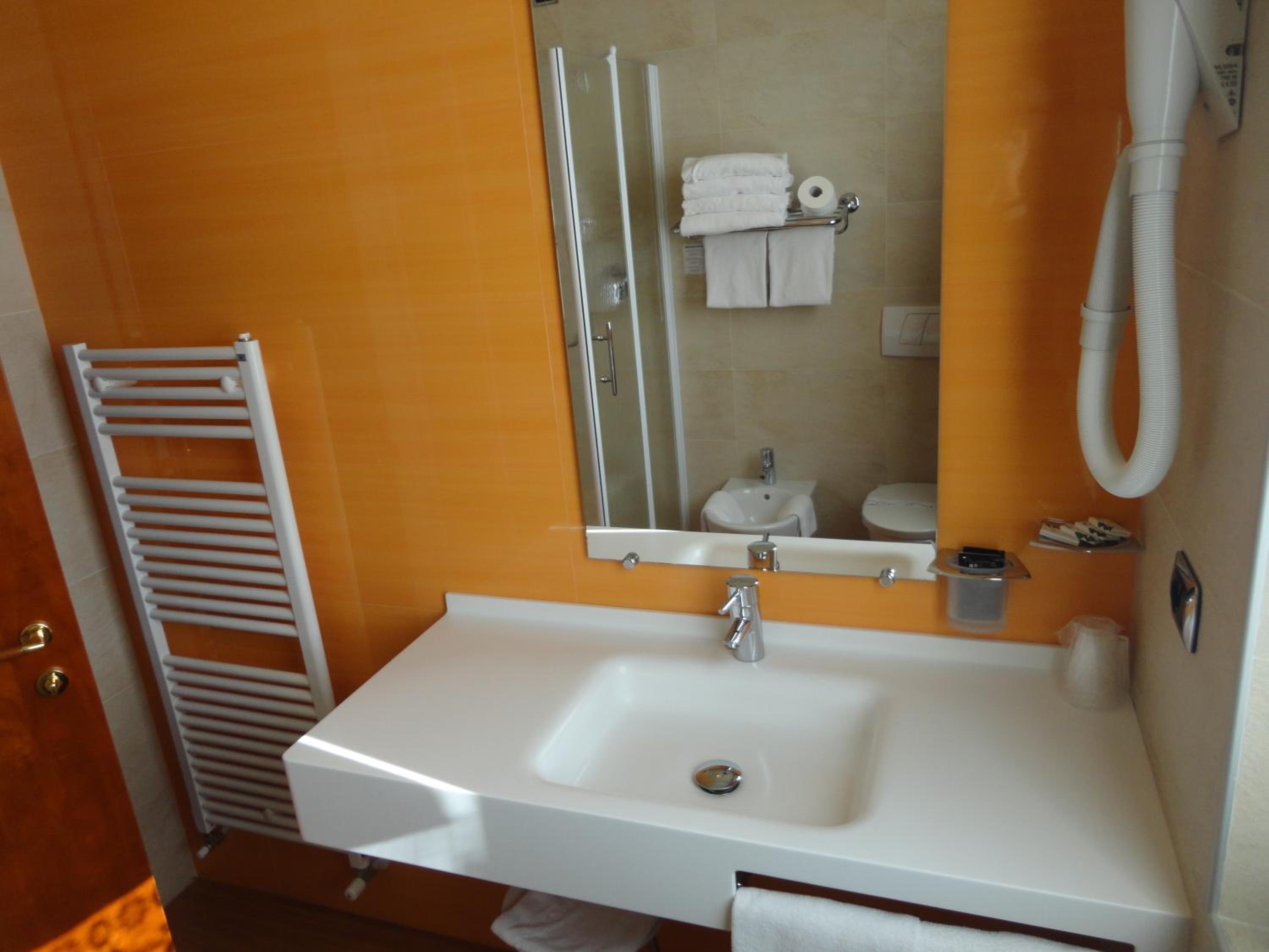 Classic Triple Room photo 3