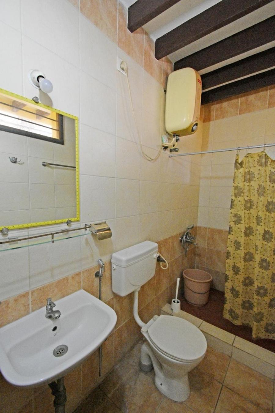 Double Room with Private Bathroom photo 3